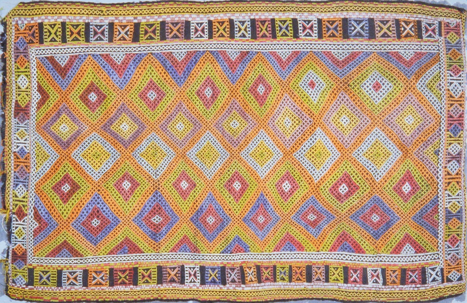 TURKISH FLATWEAVE WOOL RUG: Title: TURKISH FLATWEAVE WOOL RUG Size: 5X7'8 Age: VINTAGE Origin: TURKISH Style: ANATOLIAN Material: WOOL Care: PROFESSIONAL Structure: FLATWEAVE Design: KILIMS Reserve: $550.00 Shipping: Do