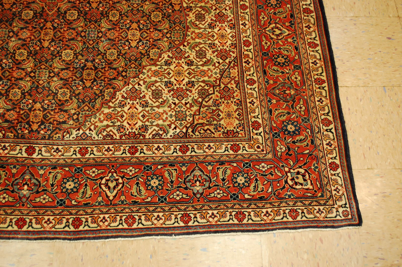 Persian SARUK RUG 7' x 10'6" - 2