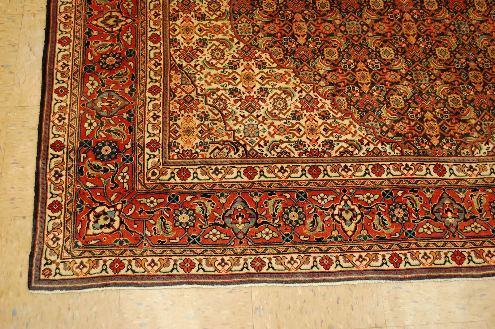 Persian SARUK RUG 7' x 10'6" - 3