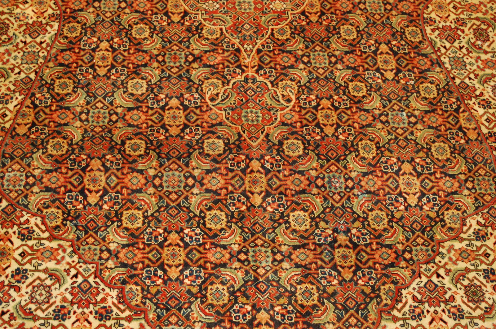 Persian SARUK RUG 7' x 10'6" - 8