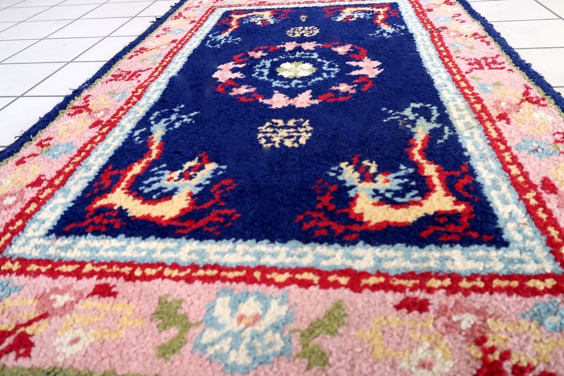 Vintage French Savonnerie rug 2.9' x 4.5' (90cm x 140cm) 1960s - 10