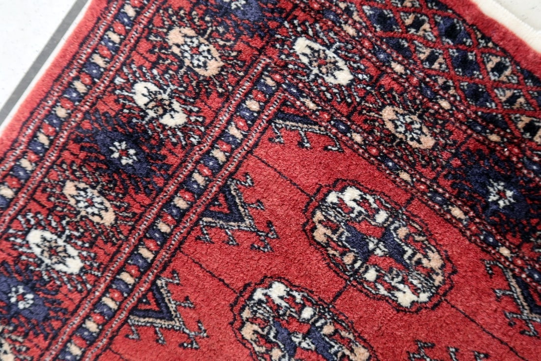 Handmade vintage Uzbek Bukhara rug 2.6' x 3.9' (81cm x 119cm) 1970s - 7