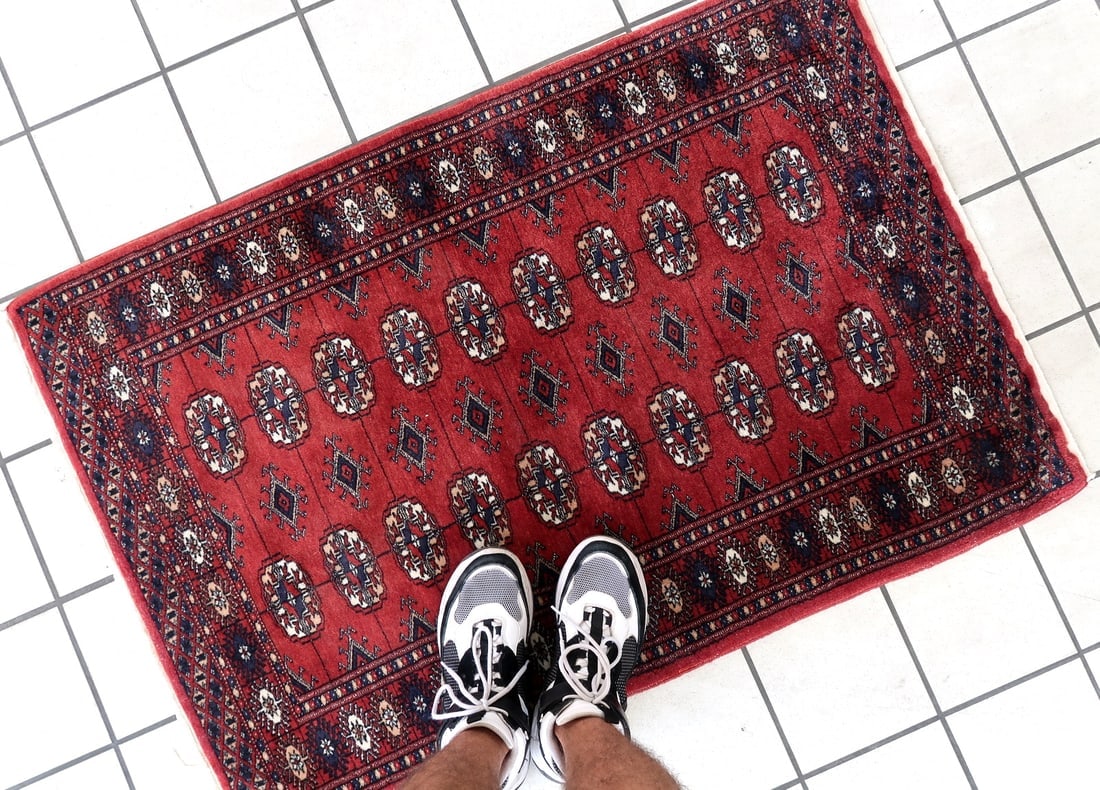 Handmade vintage Uzbek Bukhara rug 2.6' x 3.9' (81cm x 119cm) 1970s - 8