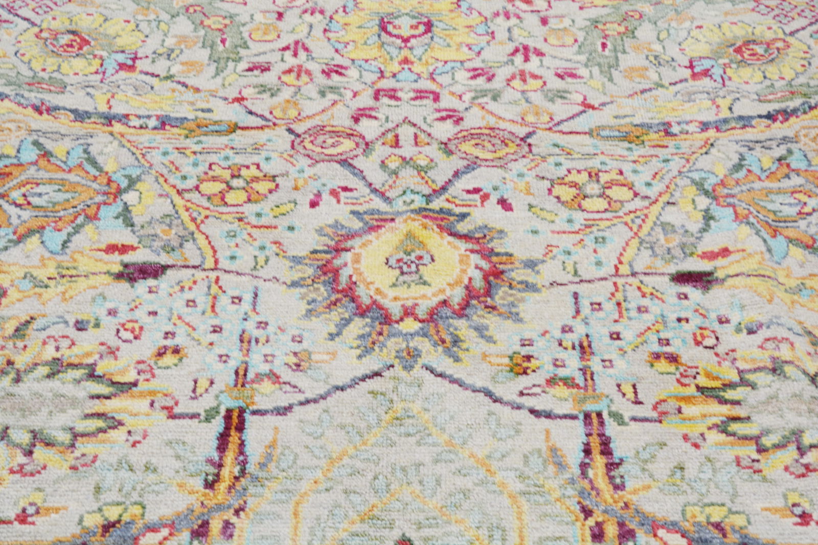 PAKISTANI HAND KNOTTED WOOL RUG - 3