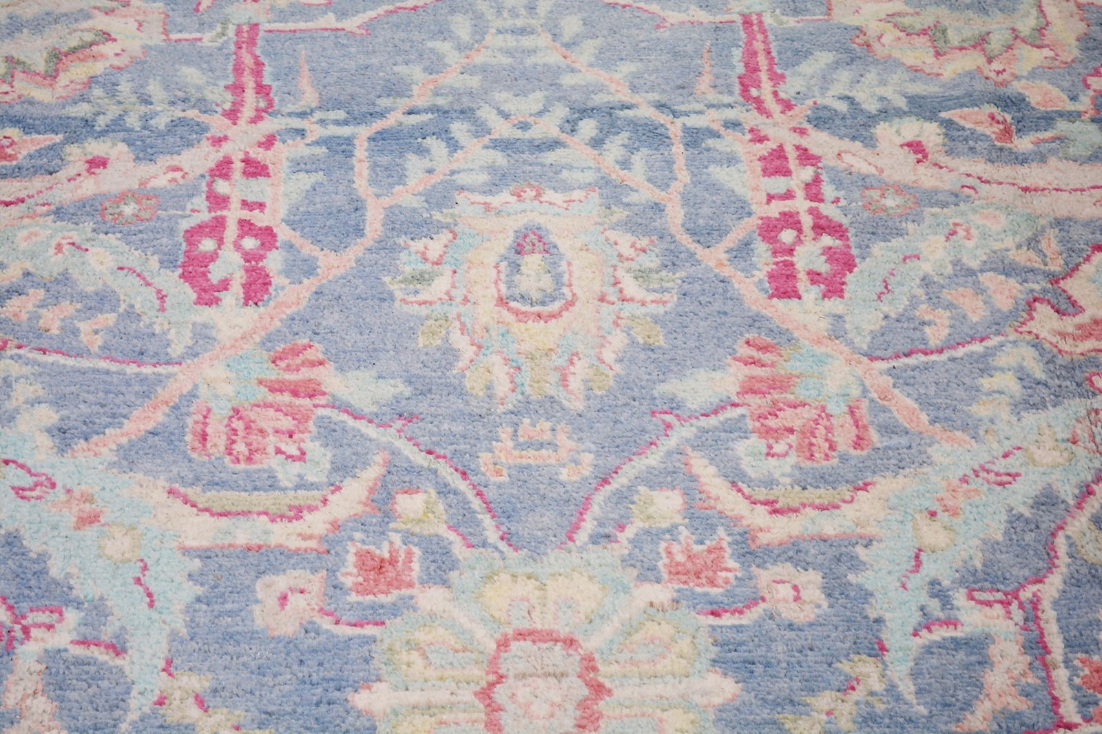 PAKISTANI HAND KNOTTED WOOL RUG - 3