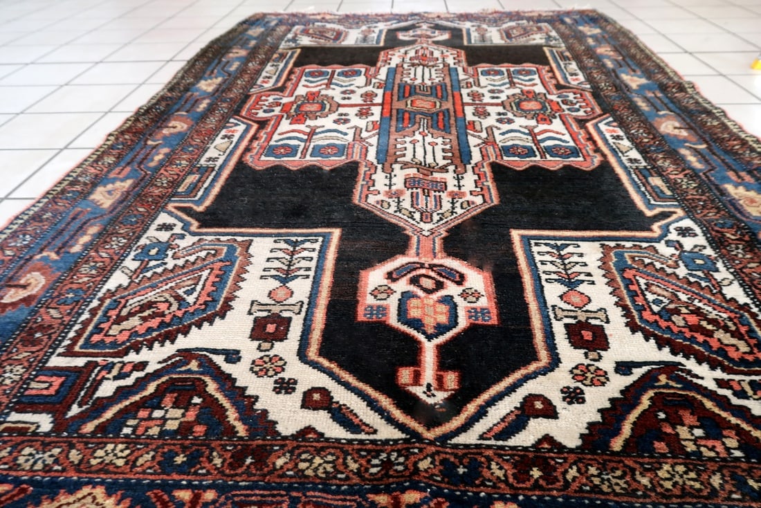 Handmade antique Persian Malayer rug 4' x 6.5' (123cm x 199cm) 1920s - 11