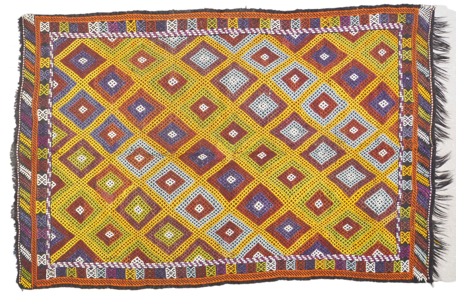 TURKISH FLATWEAVE WOOL RUG: Title: TURKISH FLATWEAVE WOOL RUG Size: 5'3X8 Age: VINTAGE Origin: TURKISH Style: ANATOLIAN Material: WOOL Care: PROFESSIONAL Structure: FLATWEAVE Design: KILIMS Reserve: $550.00 Shipping: Do