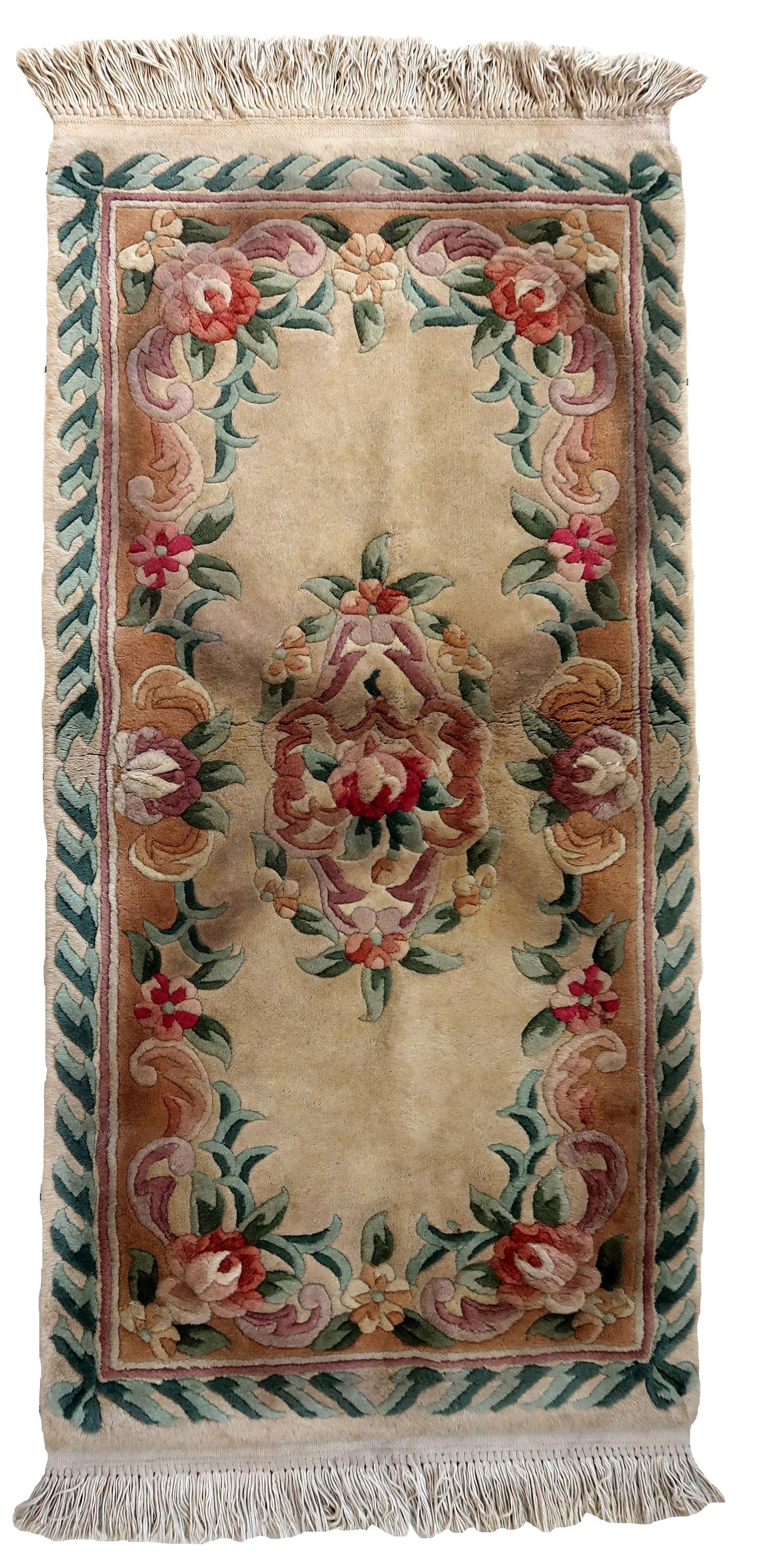 Hand made vintage Art Deco Chinese rug 2' x 4.1' (63cm x 125cm) 1960s: Title:Hand made vintage Art Deco Chinese rug 2' x 4.1' (63cm x 125cm) 1960s Origin:China Dimension:2' x 4.1' (63cm x 125cm) Materials:wool Year:1960s Description:Handmade vintage Art Deco Chinese rug