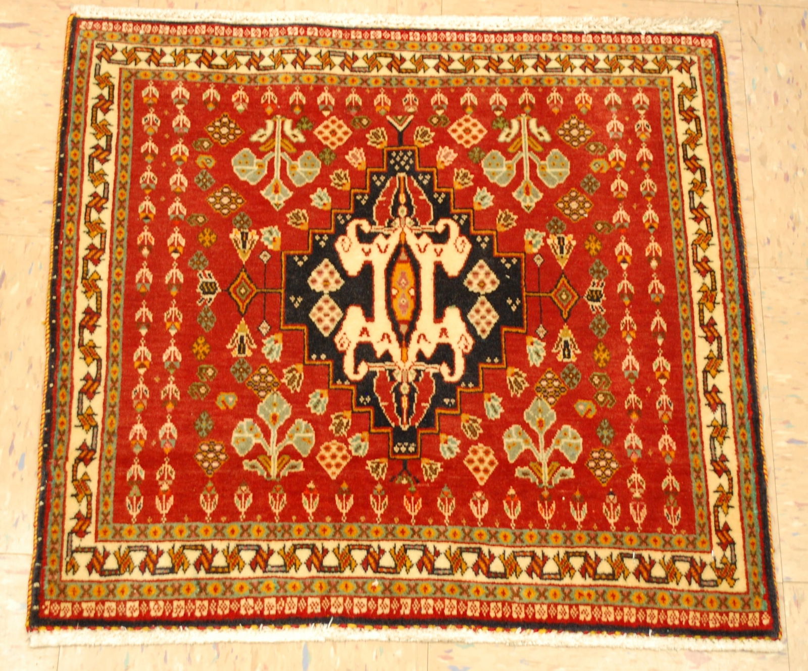 Persian SHIRAZ Rug2'1"x2'1": Title: Persian SHIRAZ Rug2'1"x2'1" Description:OLD,Detailed persian shiraz qashkai afshar ORIENTAL rug circa GREAT design,, SQUARE exact size of 2'1" x 2'1" wool woven on wool foundation with wool wef