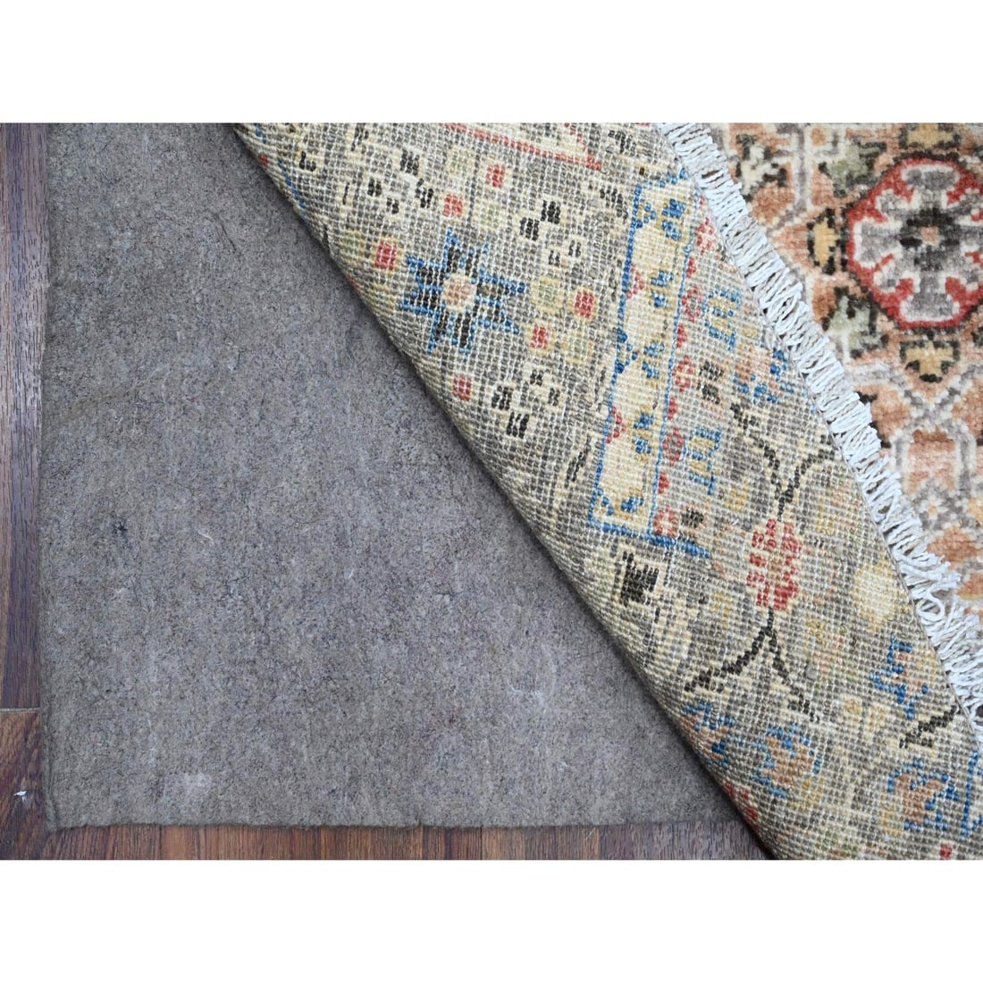 Concrete Gray Hand Knotted Wool Peshawar Mamluk Round Oriental Rug - 4