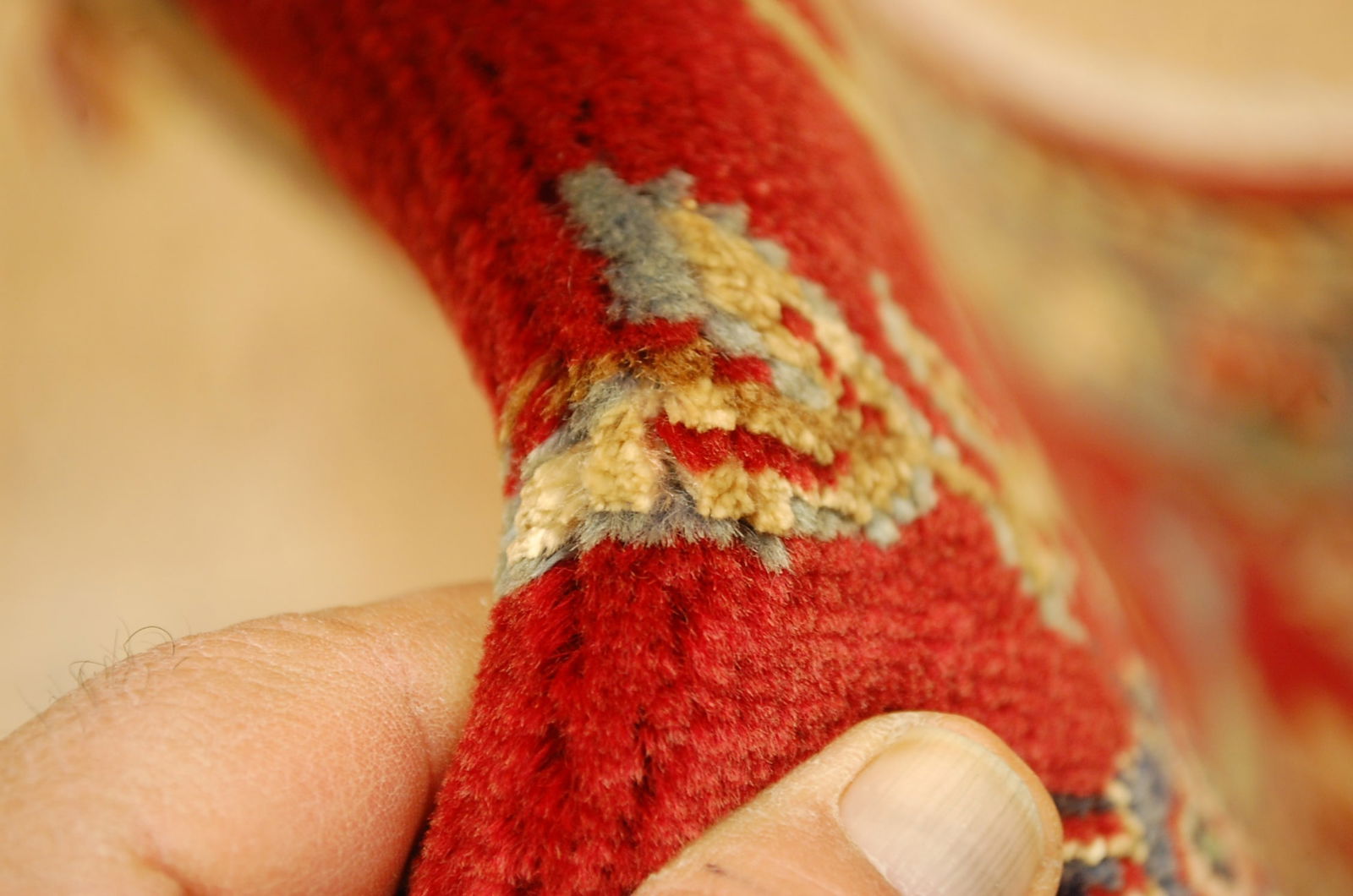 Persian SAROUK RUG 1'8" X 2'2" - 8