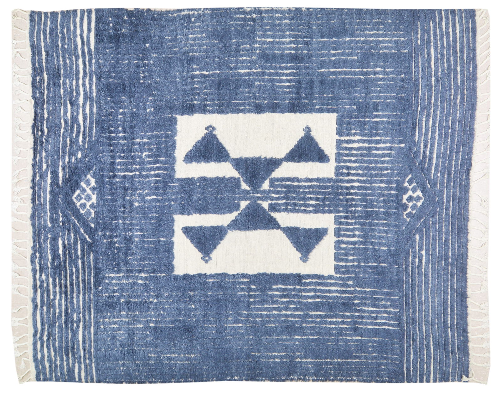 MOROCCAN HAND KNOTTED WOOL RUG: Title: MOROCCAN HAND KNOTTED WOOL RUGSize: 8X10Age: NEWOrigin: MOROCCANMaterial: WOOLCare: PROFESSIONALStructure: HAND KNOTTEDDesign: MOROCCAN Reserve: $975.00 Shipping:Domestic: Shipping rates