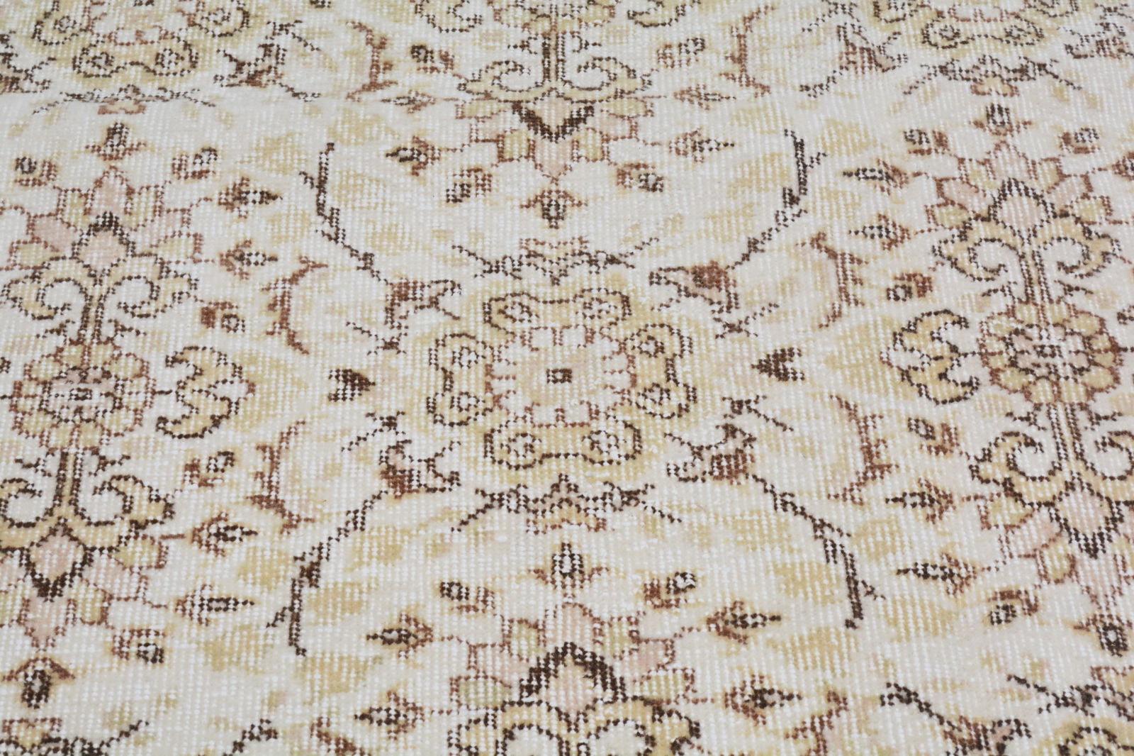 TURKISH HAND KNOTTED WOOL RUG - 3