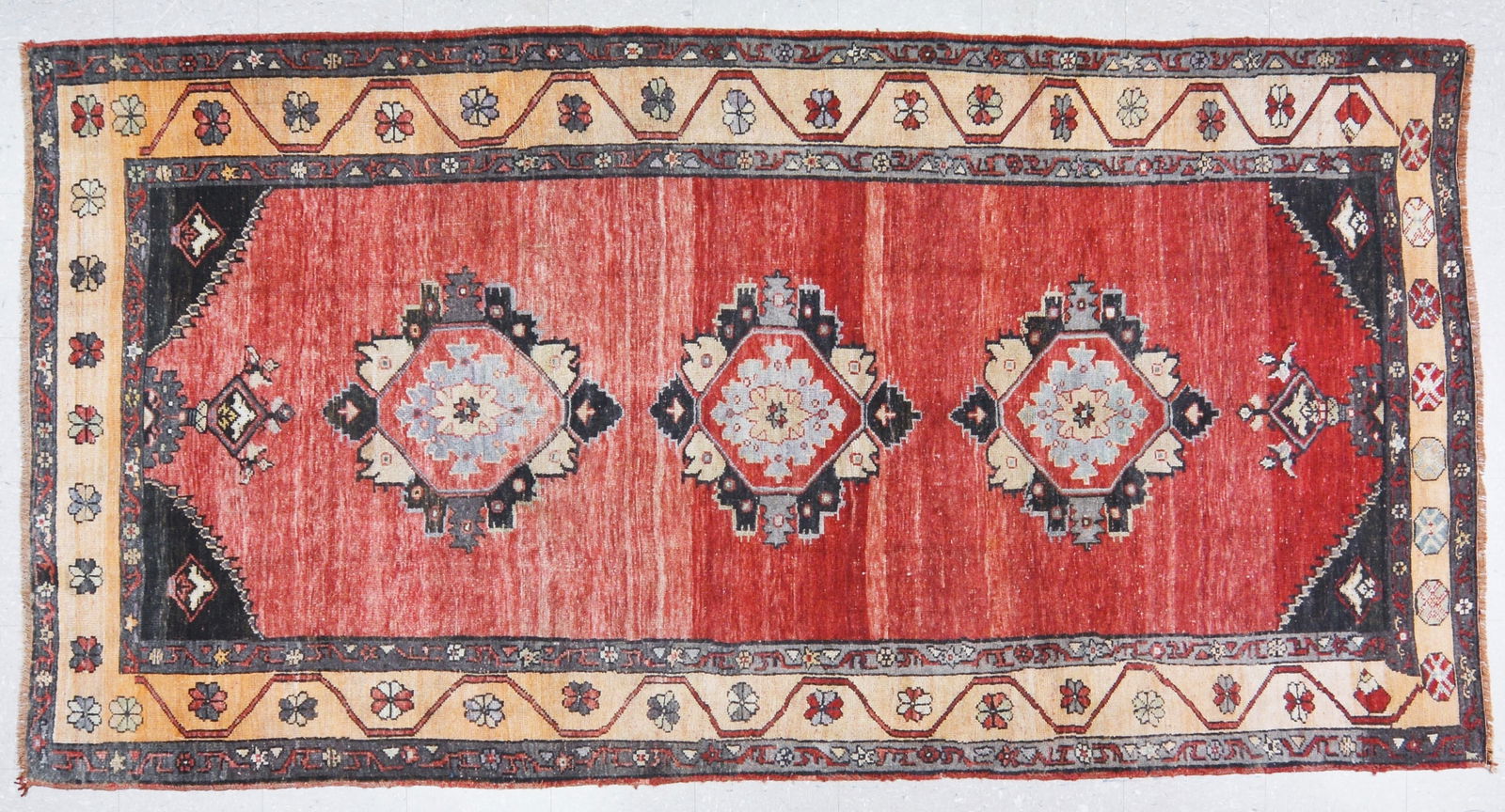 TURKISH HAND KNOTTED WOOL RUG (1 of 5)