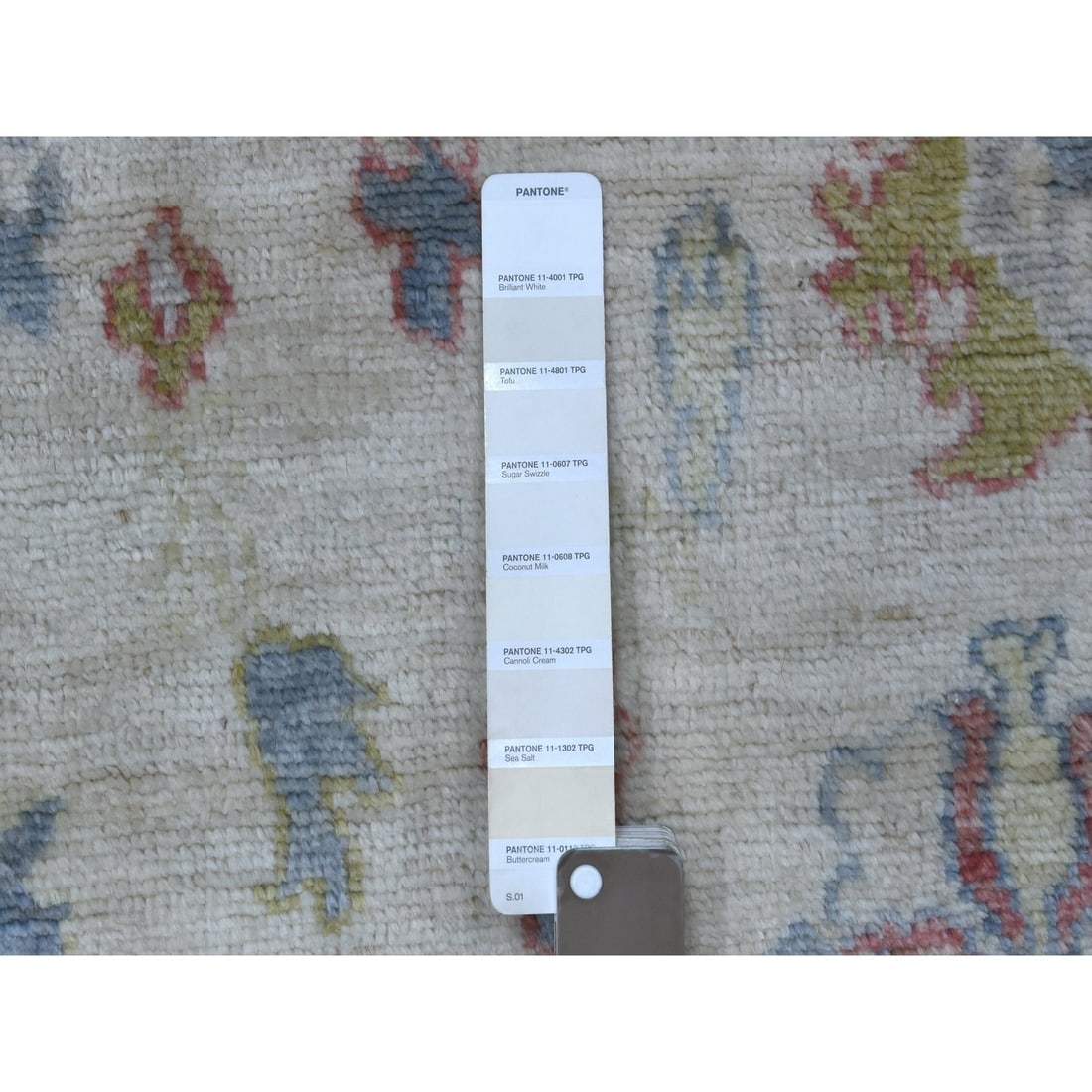 Organic Wool Hand Knotted Ivory Angora Ushak Oriental Rug - 3