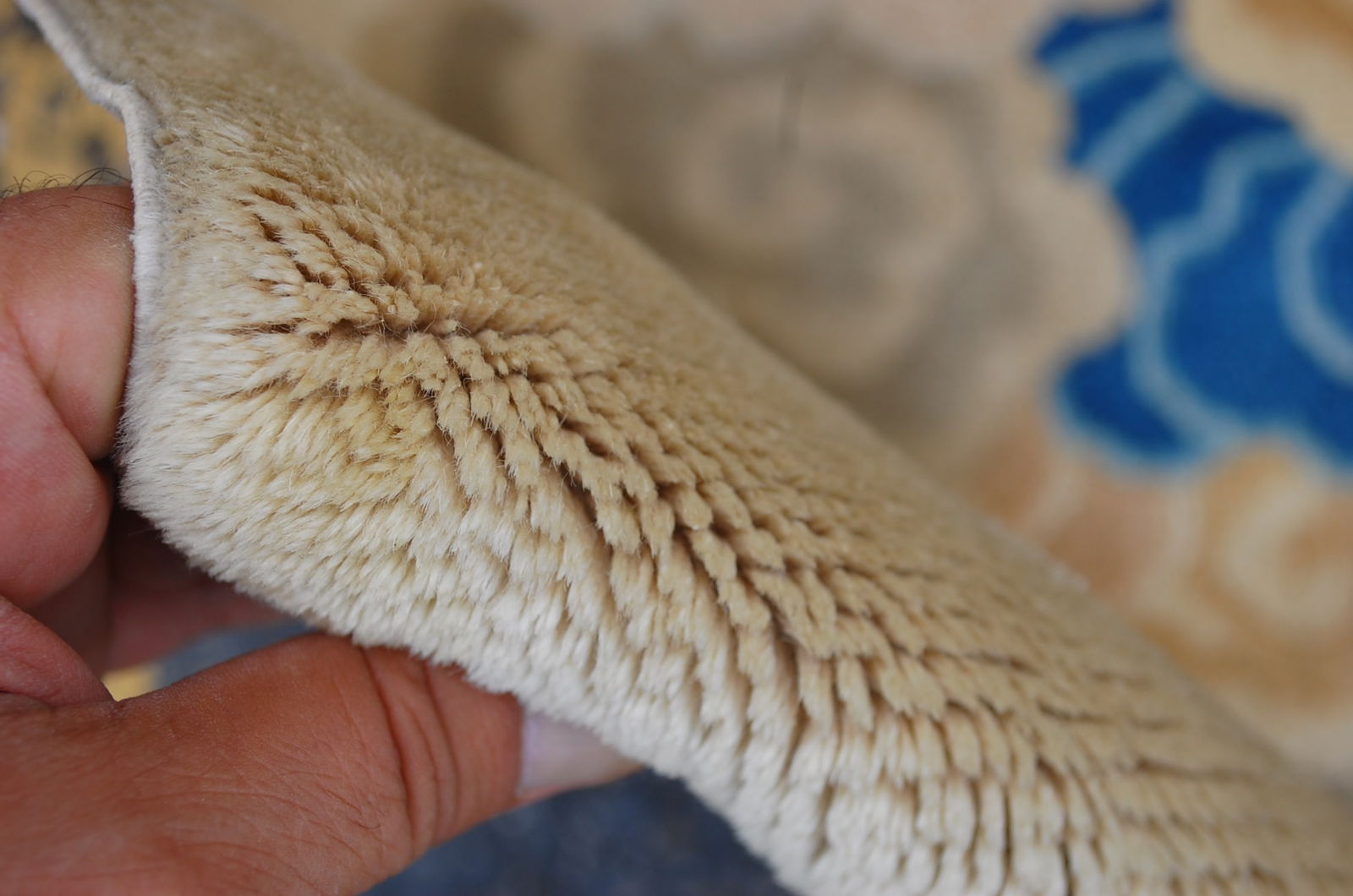 CHINESE RUG 4' x 6' - 12