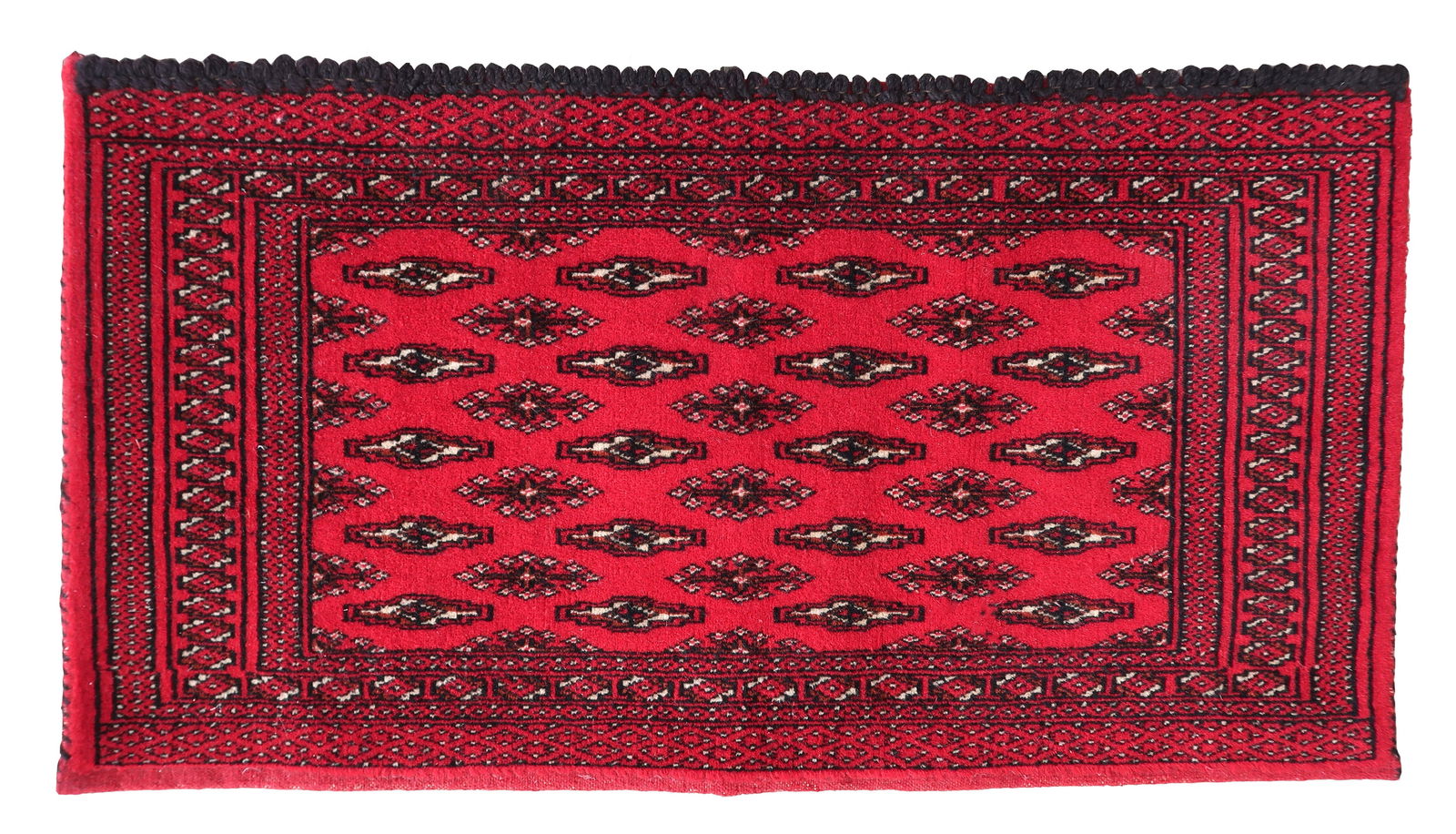 Handmade vintage Turkmen Tekke salt bag 1.4' x 2.7' (45cm x 83cm) 1970s: Title:Handmade vintage Turkmen Tekke salt bag 1.4' x 2.7' (45cm x 83cm) 1970sOrigin:TurkmenDimension:1.4' x 2.7' (45cm x 83cm)Materials:woolYear:1970sDescription:Handmade vintage Turkmen Tekke salt