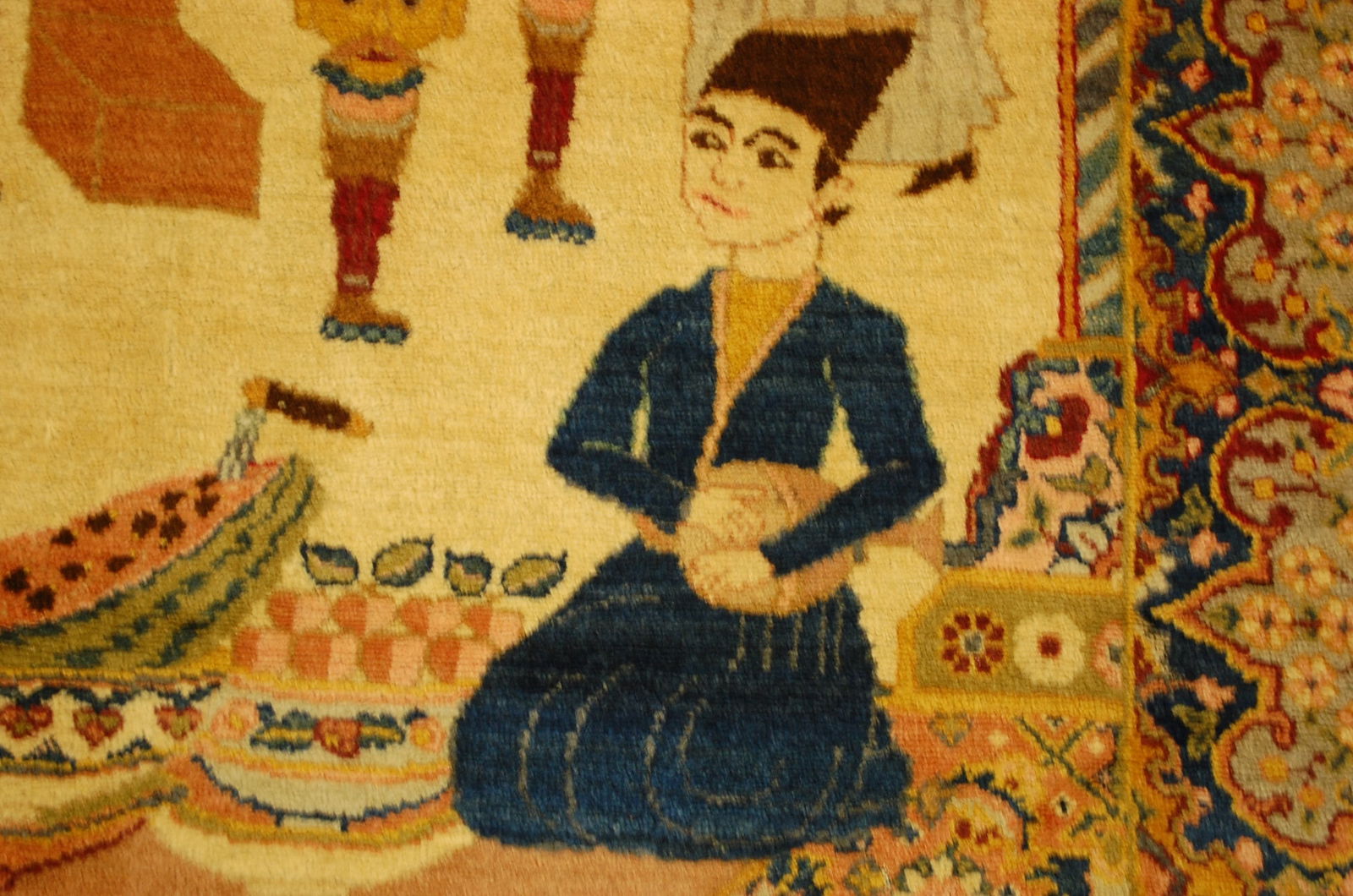 Persian TABRIZ RUG 4.8 X 5.10 - 7