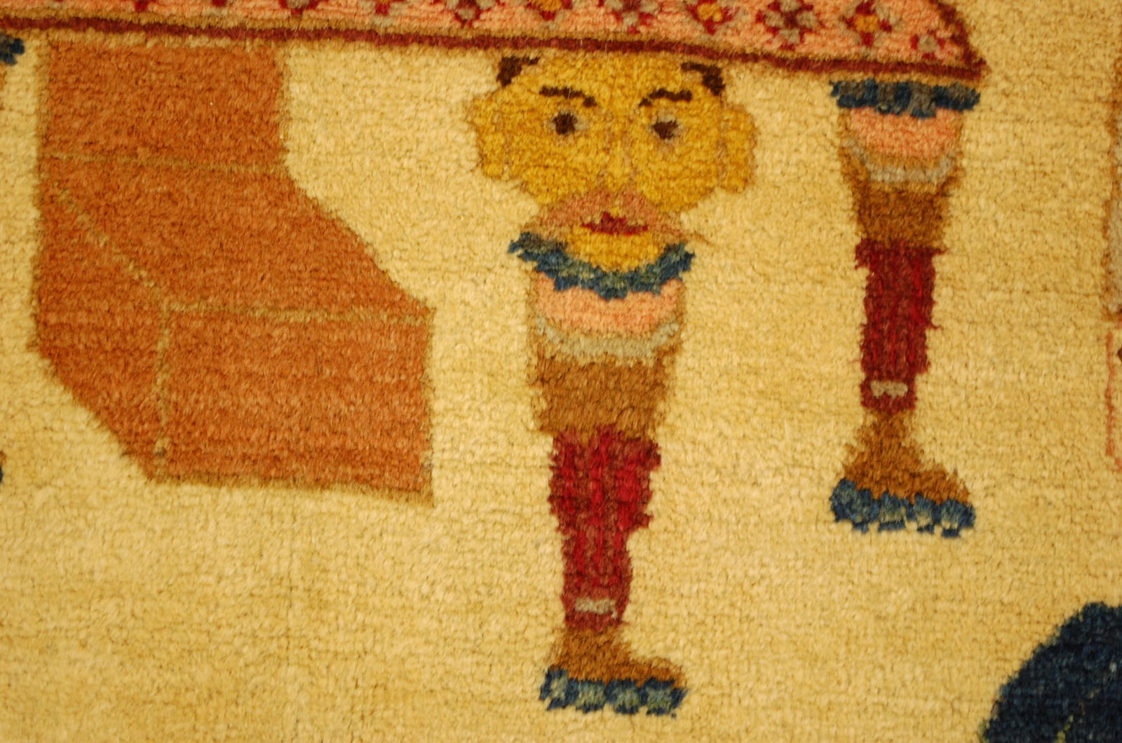 Persian TABRIZ RUG 4.8 X 5.10 - 8