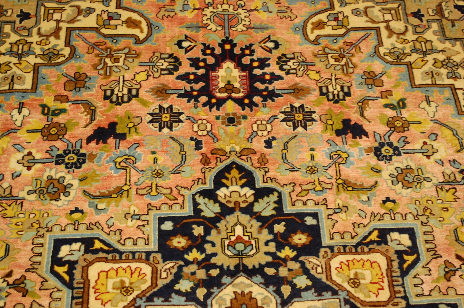 CAUCASIAN RUG 6.6x9.7 - 7