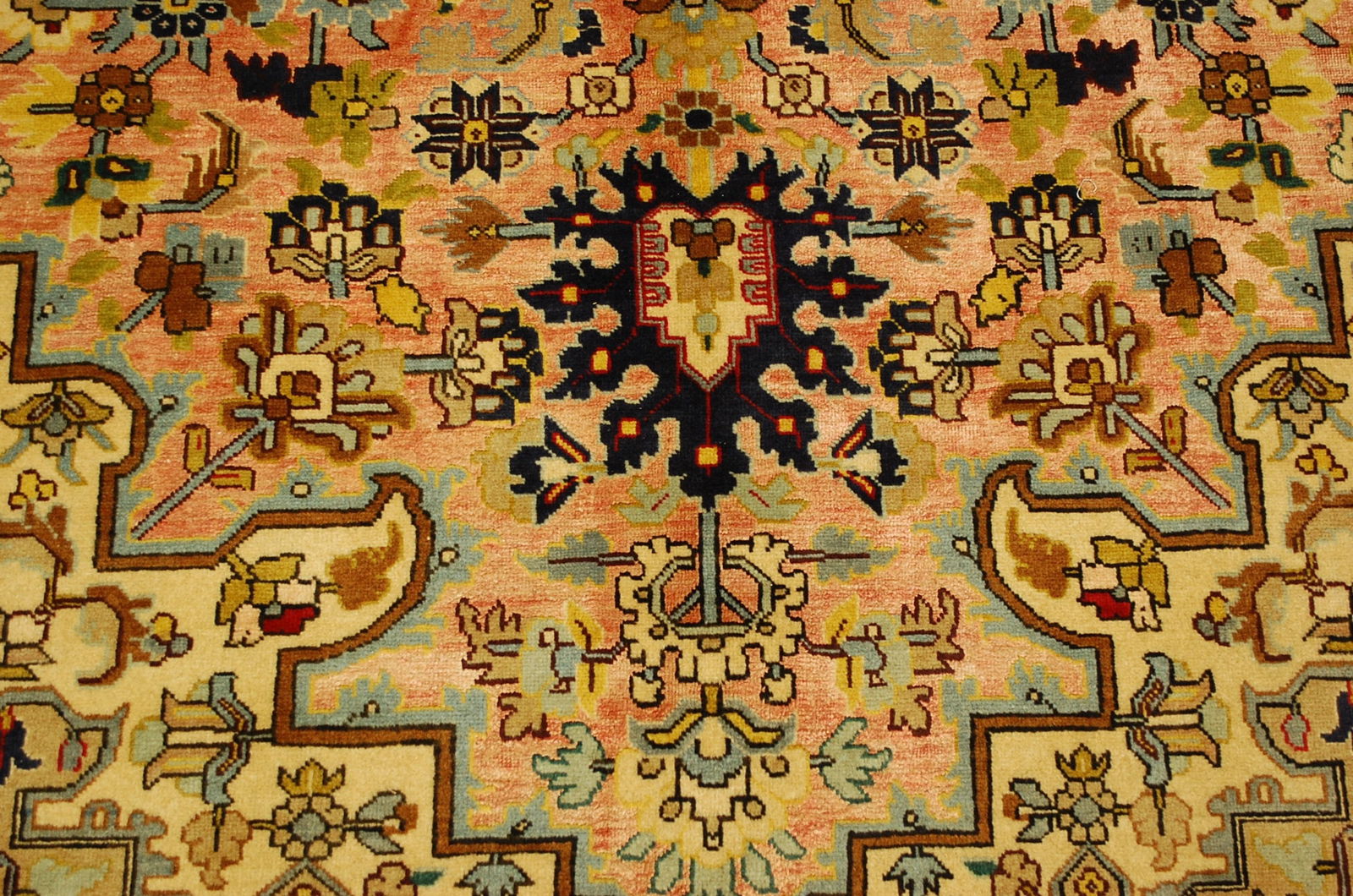 CAUCASIAN RUG 6.6x9.7 - 8