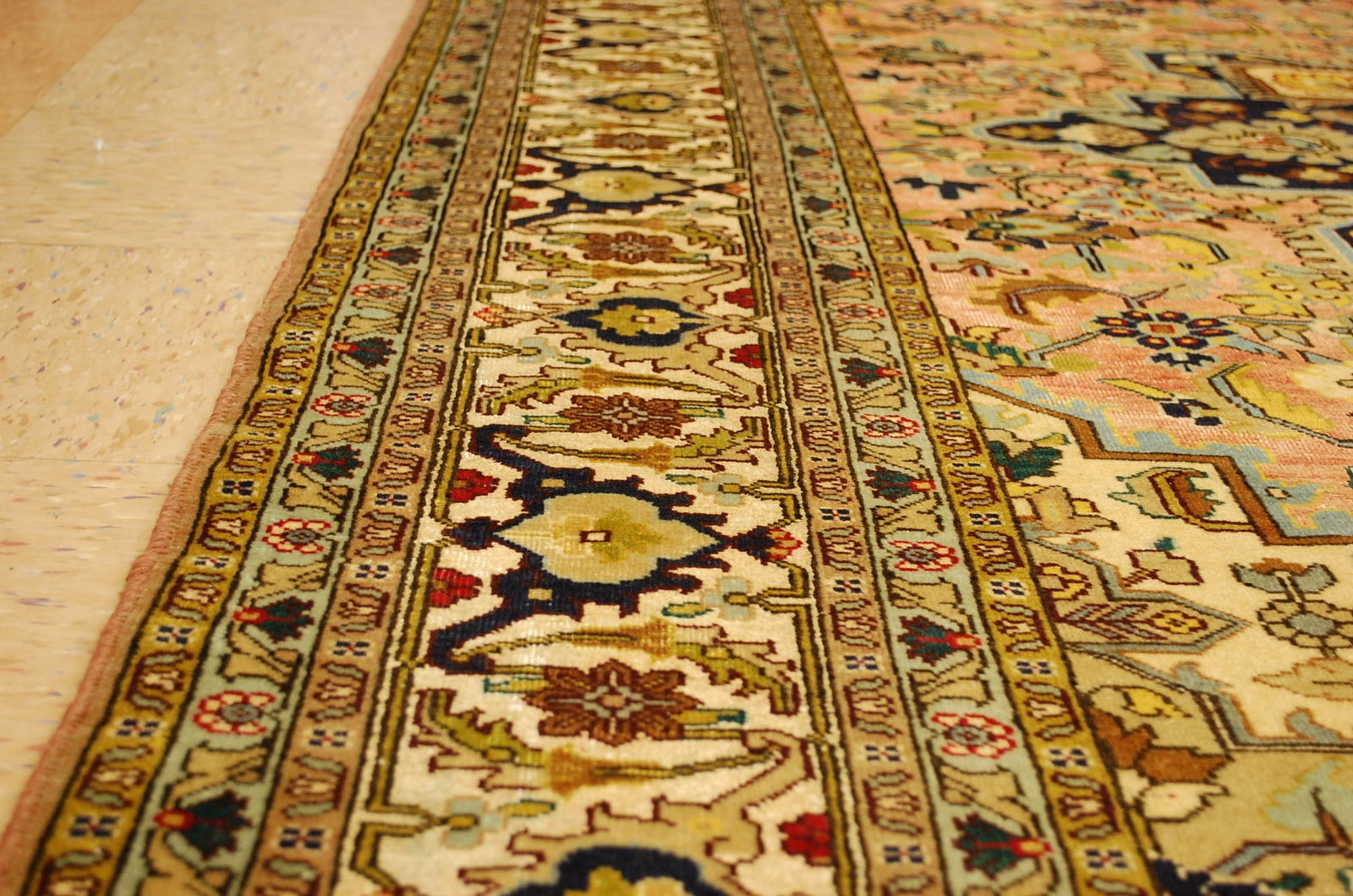 CAUCASIAN RUG 6.6x9.7 - 9