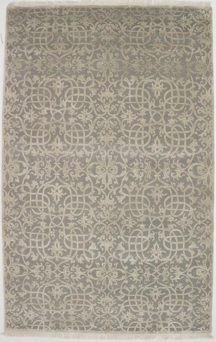 Hand-Carved Gray Extra Fine 6X9 Modern Oriental Rug: Title: Hand-Carved Gray Extra Fine 6X9 Modern Oriental RugDescription:Handmade 6X9 gray oriental rug made with vegetable dyes (fine wool pile and cotton foundation), exceptional knot count, and