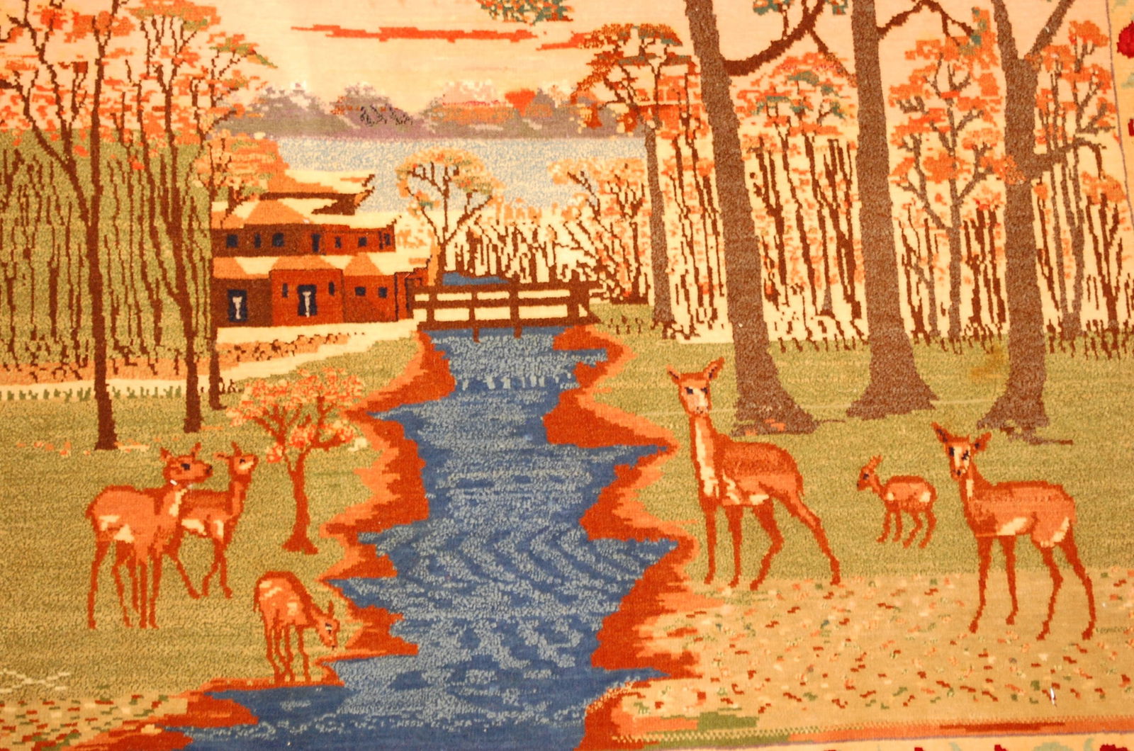 Persian ISFAHAN RUG 2'4" x 2'9" - 10