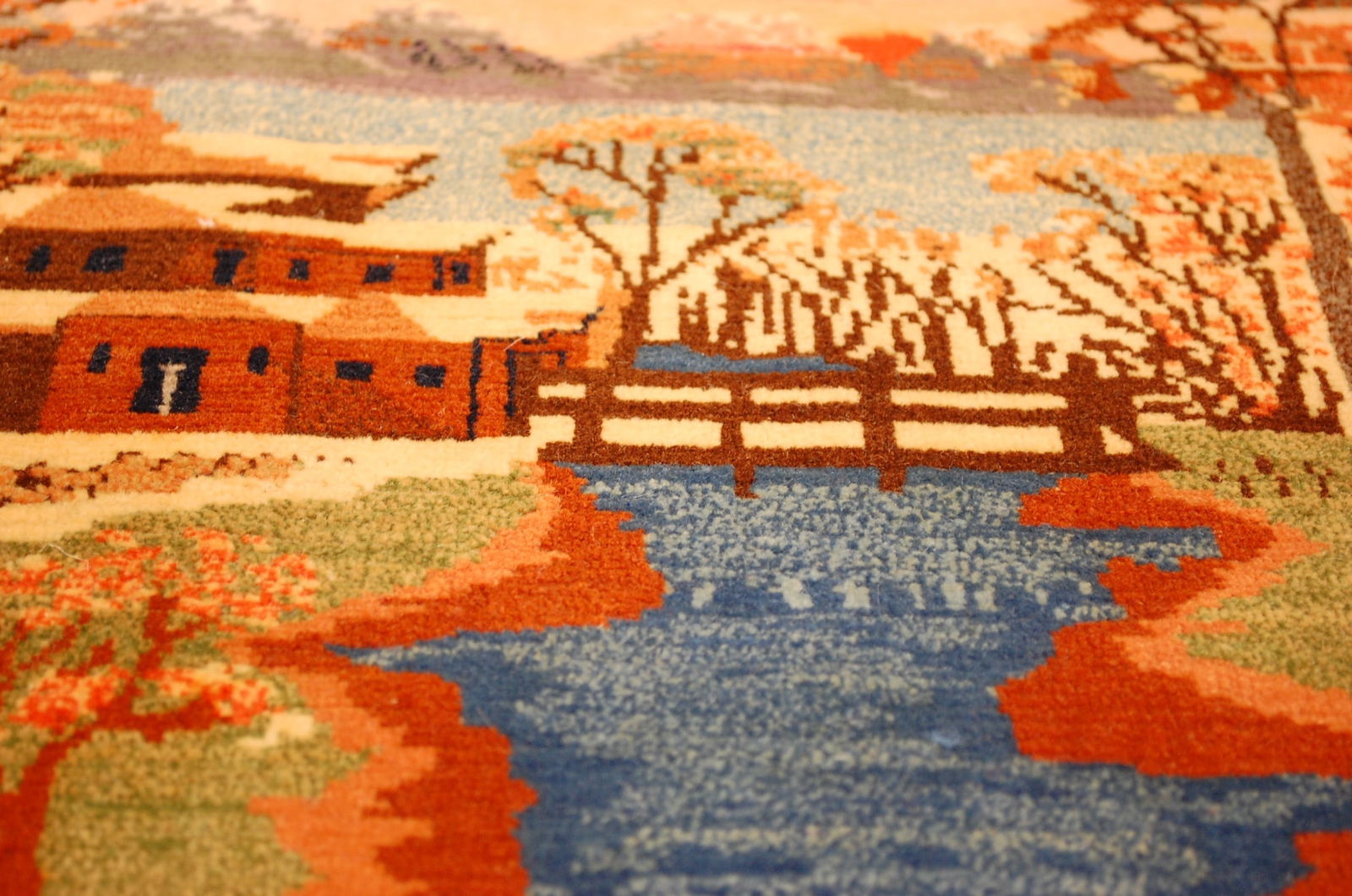 Persian ISFAHAN RUG 2'4" x 2'9" - 6