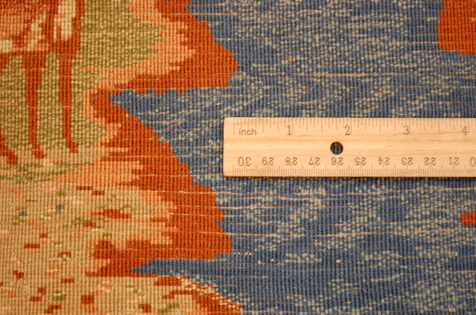 Persian ISFAHAN RUG 2'4" x 2'9" - 9