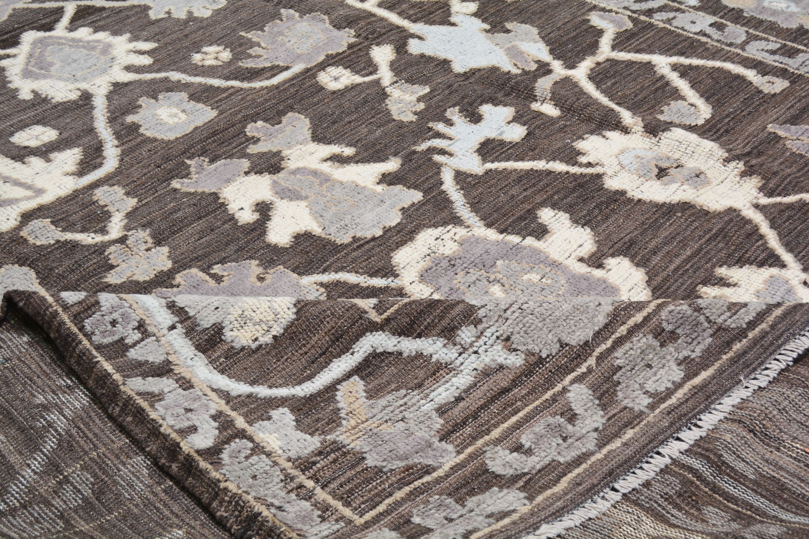 HAND KNOTTED WOOL RUG - 6
