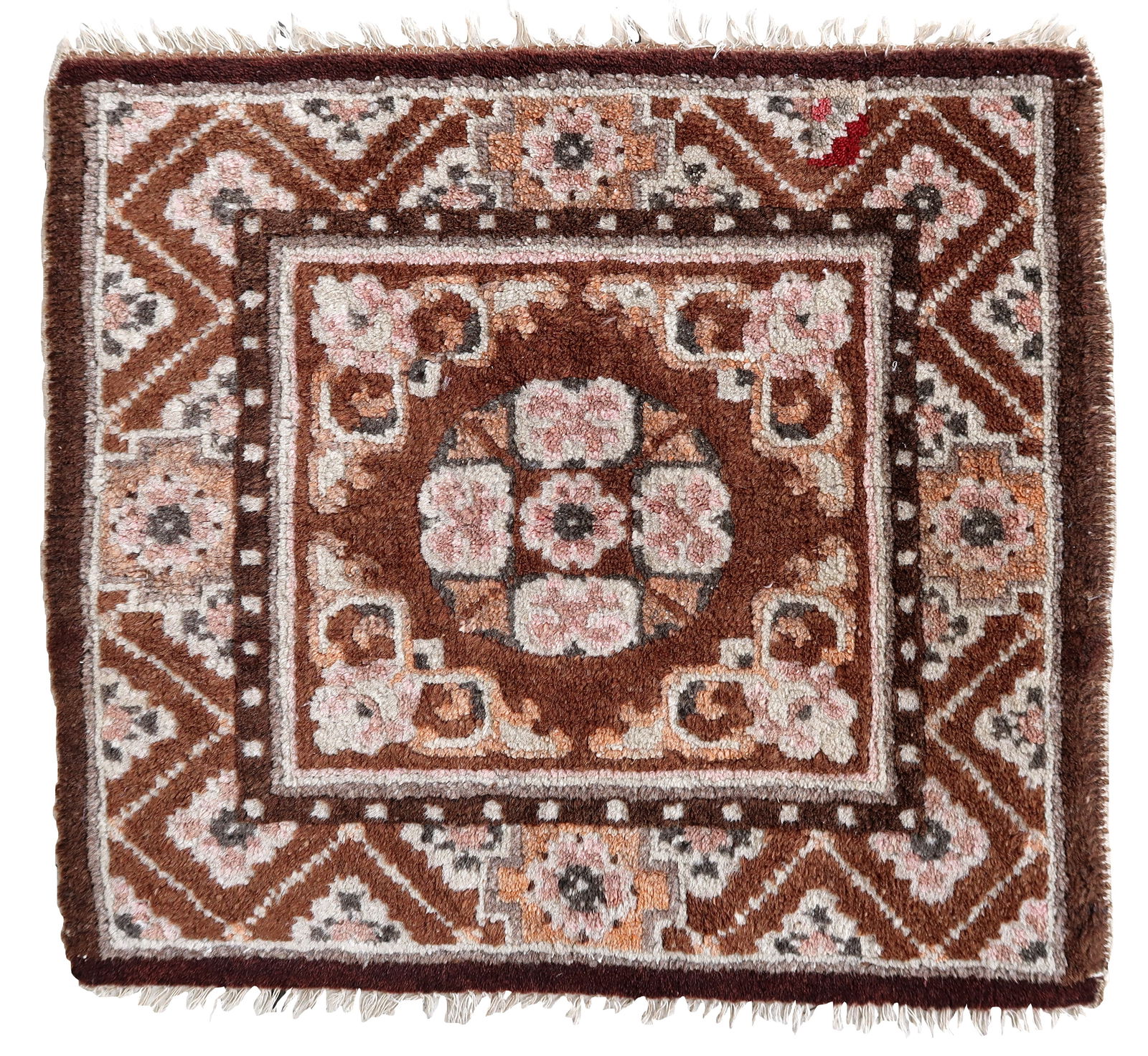Handmade vintage Mongolian collectible square rug 1.7' x 1.9' (52cm x 60cm) 1950s: Title:Handmade vintage Mongolian collectible square rug 1.7' x 1.9' (52cm x 60cm) 1950sOrigin:MongolianDimension:1.7' x 1.9' (52cm x 60cm)Materials:woolYear:1950sDescription:Handmade vintage