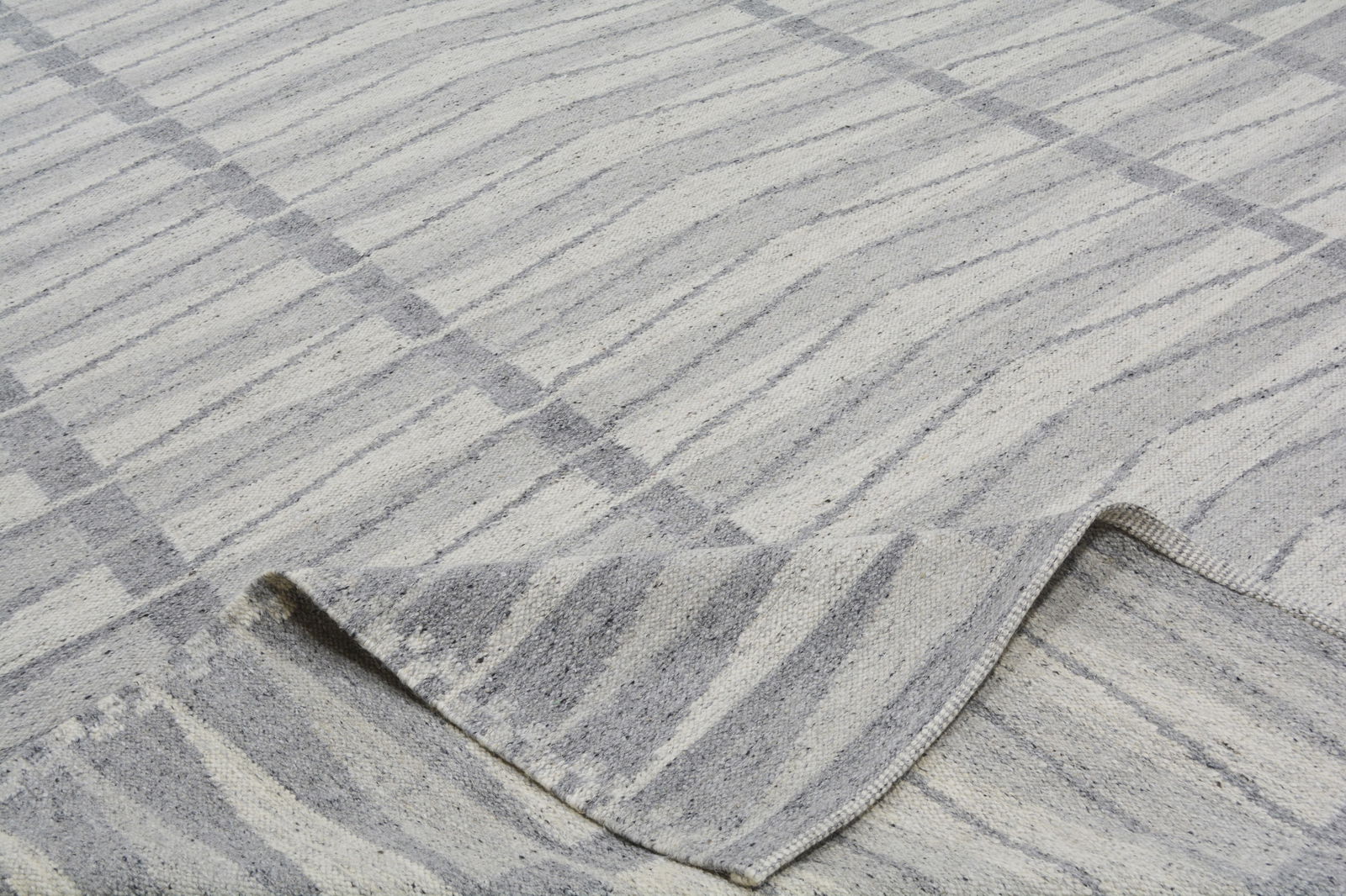 SCANDINAVIAN FLATWEAVE WOOL RUG - 6