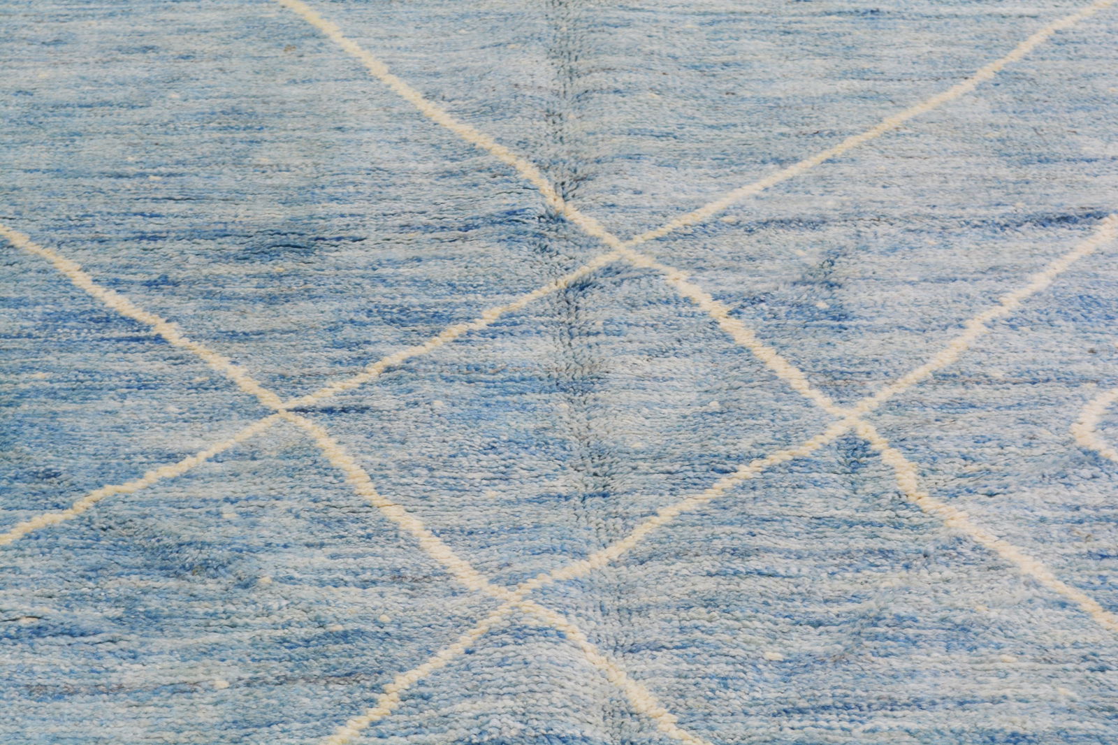 MOROCCAN HAND KNOTTED WOOL RUG - 3