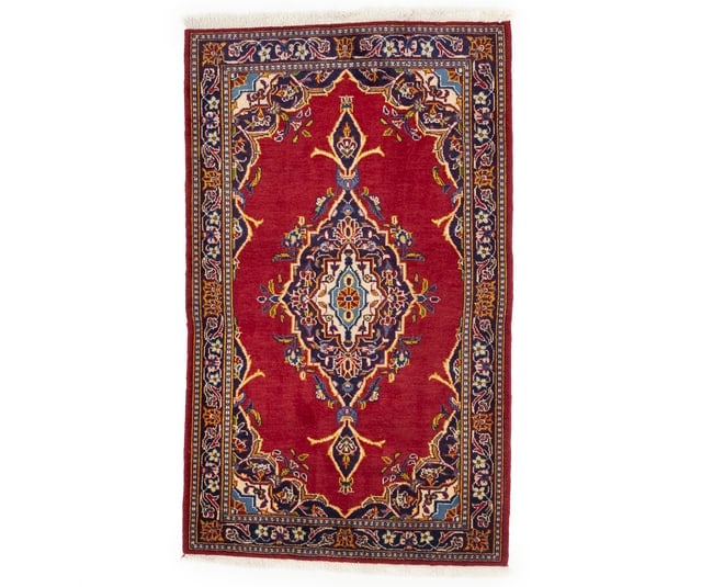 Vintage Red Traditional 2'8X4'5 Kashan Persian Rug: Title: Vintage Red Traditional 2'8X4'5 Kashan Persian Rug Description:Handmade vintage 2'8X4'5 red Persian rug made with vegetable dyes (fine wool pile and cotton foundation), eXceptional knot count,