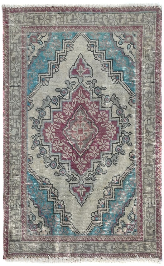 Semi Antique Muted Cream Floral 1'6X2'5 Distressed Oriental Rug: Title: Semi Antique Muted Cream Floral 1'6X2'5 Distressed Oriental RugDescription:Hand-knotted vintage oriental rug showcasing traditional Persian craftsmanshipElegant floral design in a timeless