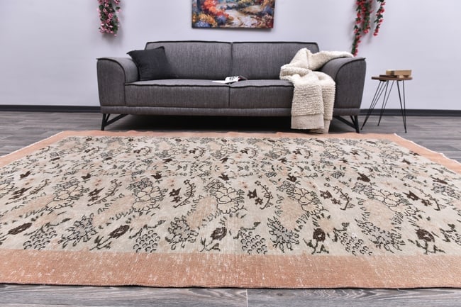 6'3'' X 9'3'' Handmade Vintage Wool Rug - 245361: Title: 6'3'' X 9'3'' Handmade Vintage Wool Rug - 245361Description:6'3'' X 9'3'' Handmade Vintage Wool Rug - 245361Origin:TurkiyeDate/Period:1960-90Materials:Wool,CottonDimension:6'3''X9'3'' ft,