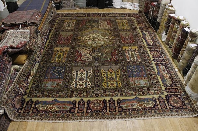 Antique Palace Sized 14X16 Tabriz Persian Area Rug: Title:Antique Palace Sized 14X16 Tabriz Persian Area Rug Origin:A Beautiful Genuine Iran ( Persia ) Tabriz rug is Hand Knotted by skillful weavers in Iran ( Persia ) with 100% Wool Material. This rug