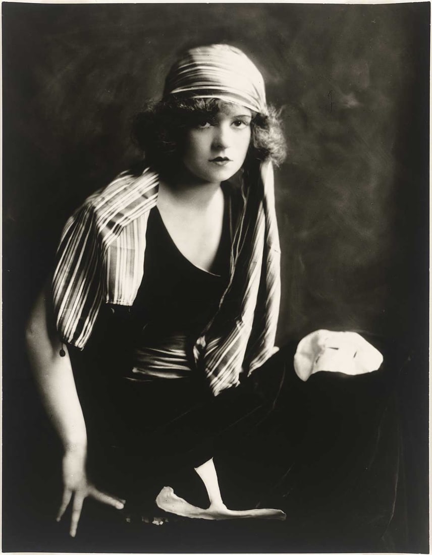 1923, CLARA BOW_BY ALFRED CHENEY JOHNSTON: Title: 1923, CLARA BOW_BY ALFRED CHENEY JOHNSTON Artist/Source: ALFRED CHENEY JOHNSTON 1923 Dimensions: 8 X 10" Description: || UNITED STATES SHIPPING ONLY! || This lot is a Dye Based Photolithograph