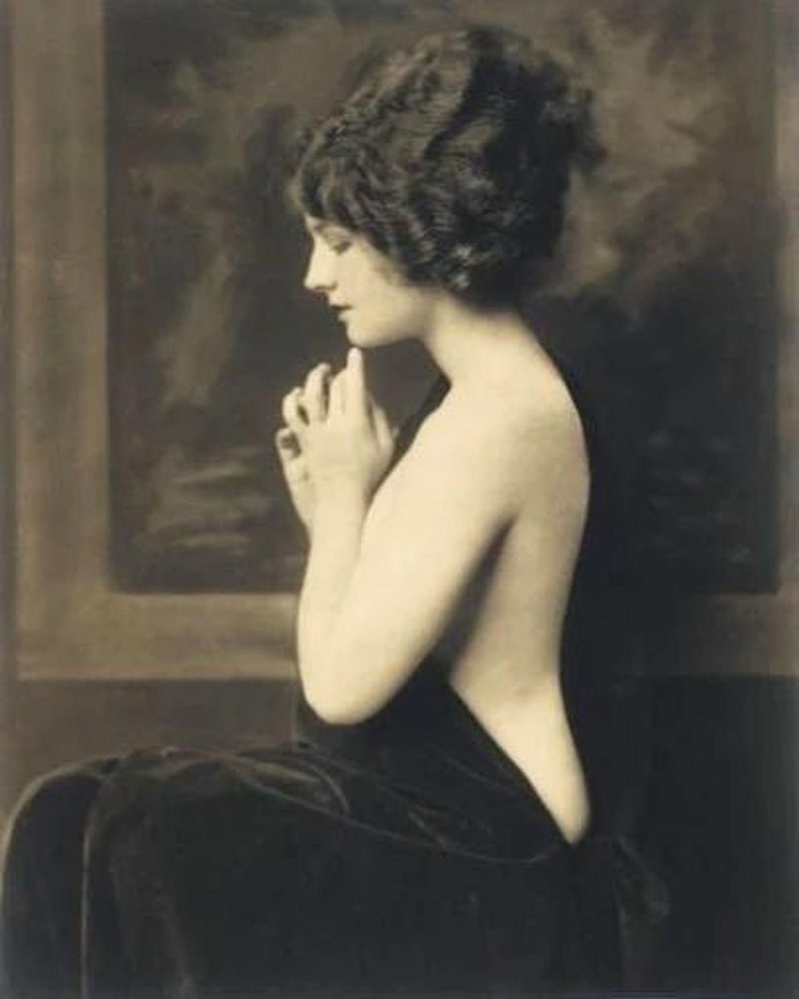 1924, NORMA SHEARER_BY ALFRED CHENEY JOHNSTON: Title: 1924, NORMA SHEARER_BY ALFRED CHENEY JOHNSTON Artist/Source: ALFRED CHENEY JOHNSTON 1924 Dimensions: 8 X 10" Description: || UNITED STATES SHIPPING ONLY! || This lot is a Dye Based Photolithogr