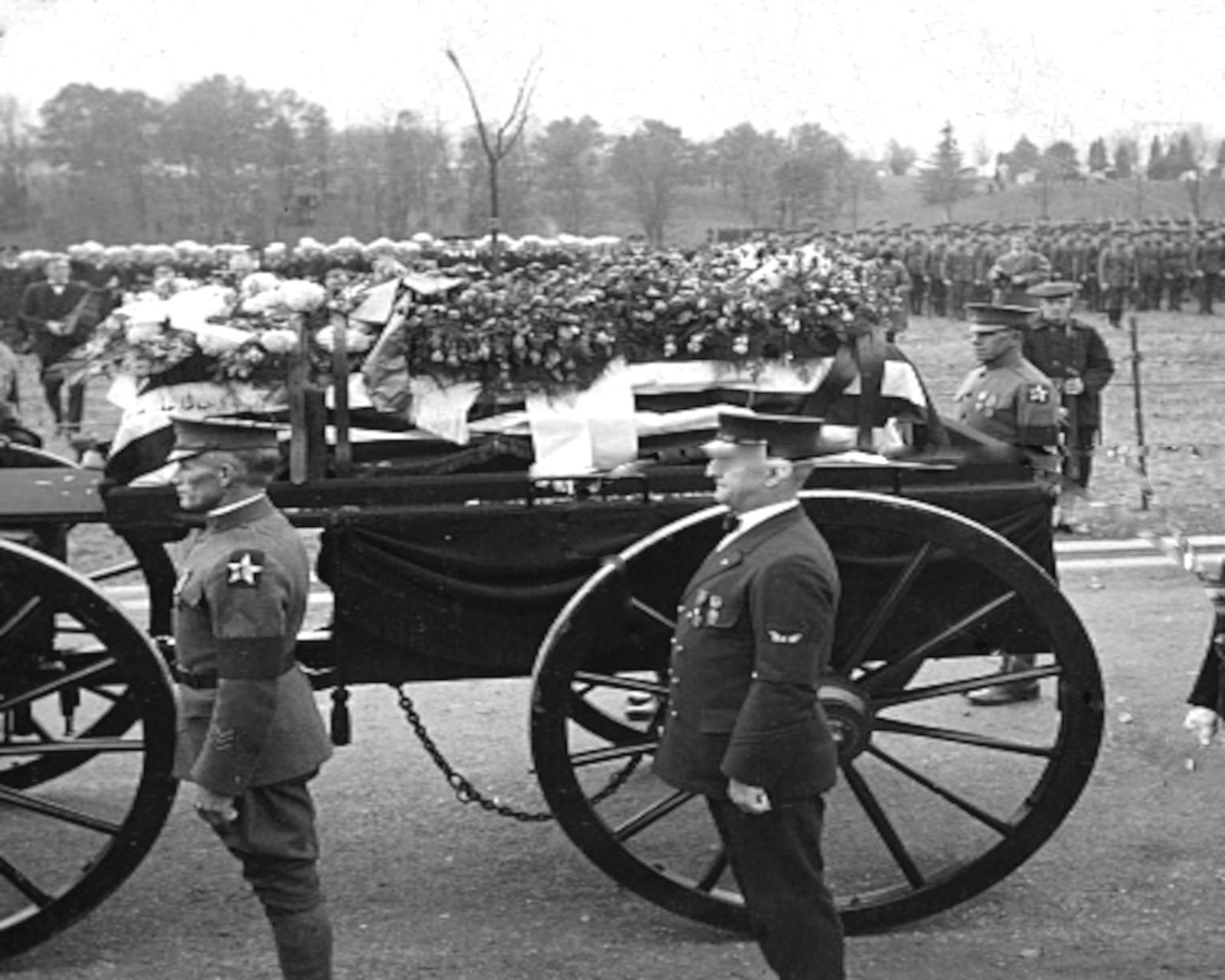1921, The Unknown Soldier, In Flower & Flag Covered Casket Of Gun Carriage, Arlington National: Title: 1921, The Unknown Soldier, In Flower & Flag Covered Casket Of Gun Carriage, Arlington National Cemetery, Armistice Day Artist/Source: KEYSTONE VIEW CO. SEE TITLE Dimensions: 10X8 Description: