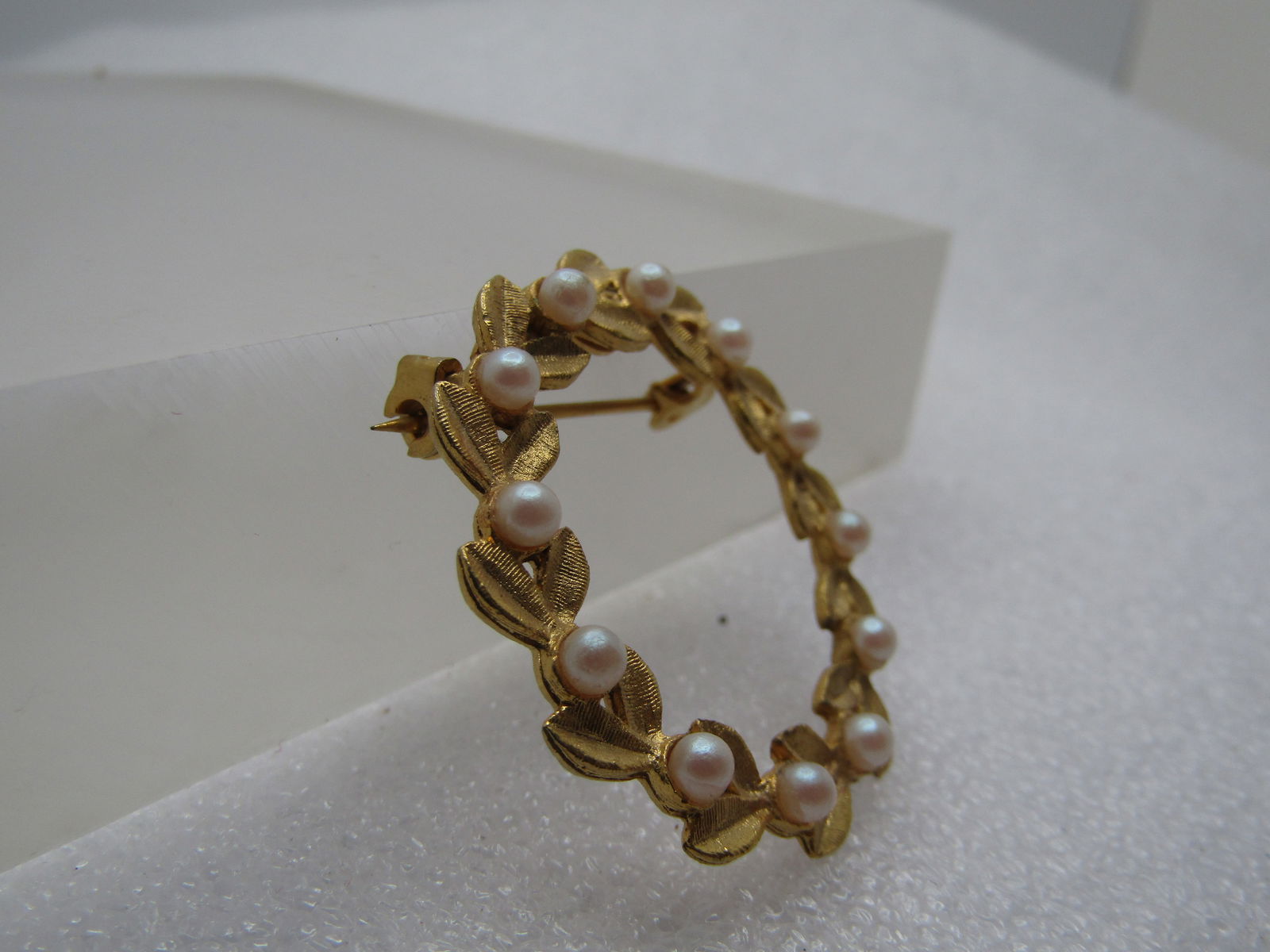 Vintage Faux Pearl Leaf Circle Brooch, 1960's-1970's - 3