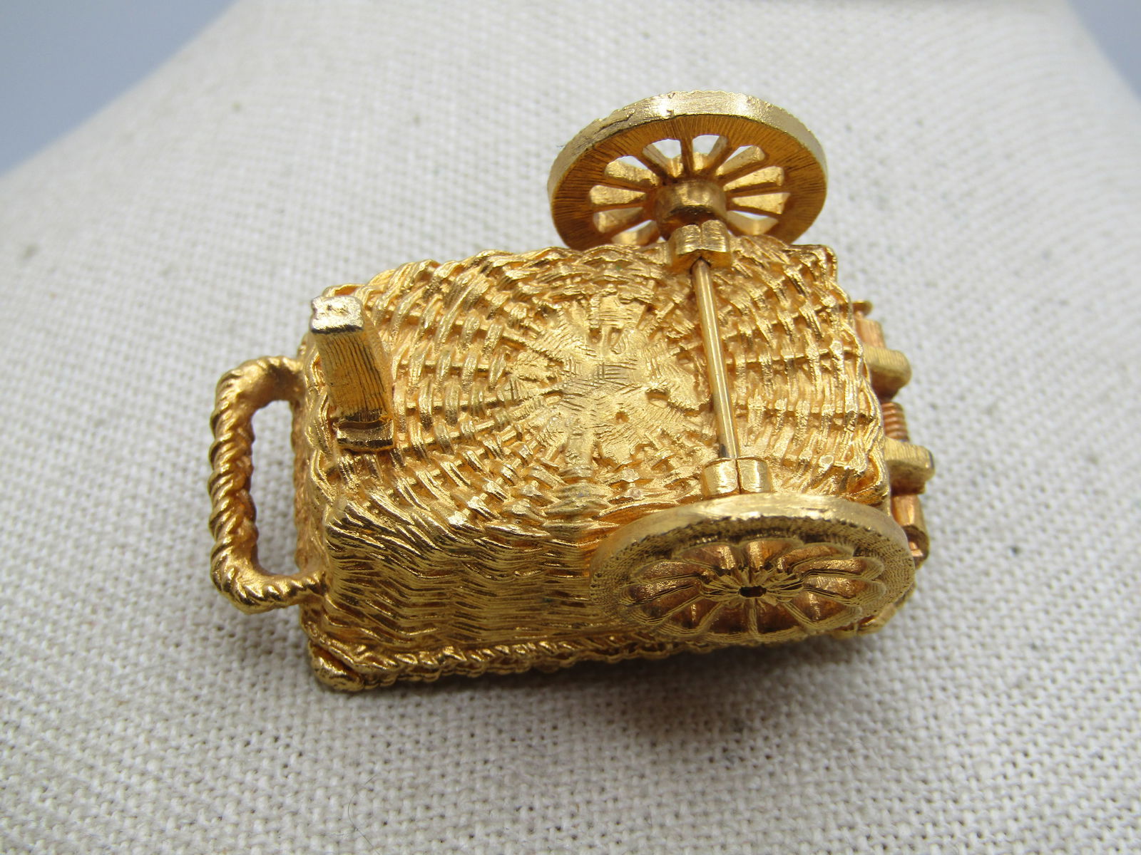 Vintage Perfume Flower Cart, Max Factor, 1960's. 2" - 4