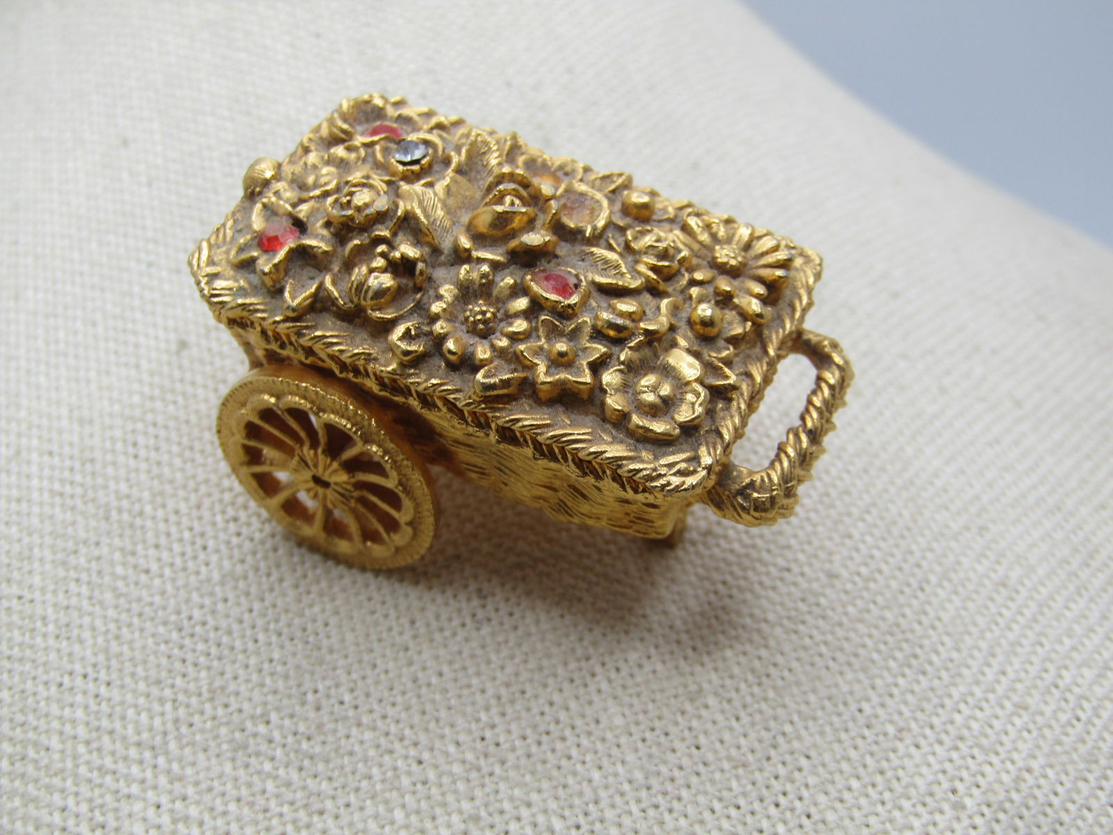 Vintage Perfume Flower Cart, Max Factor, 1960's. 2" - 5