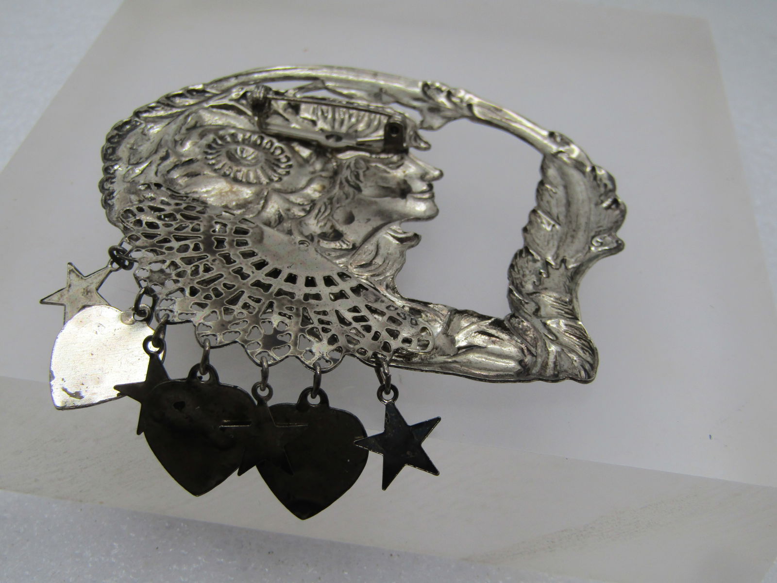 Vintage Person Floral Rhinestone Framed Brooch with Dangling Hearts and Stars - 5