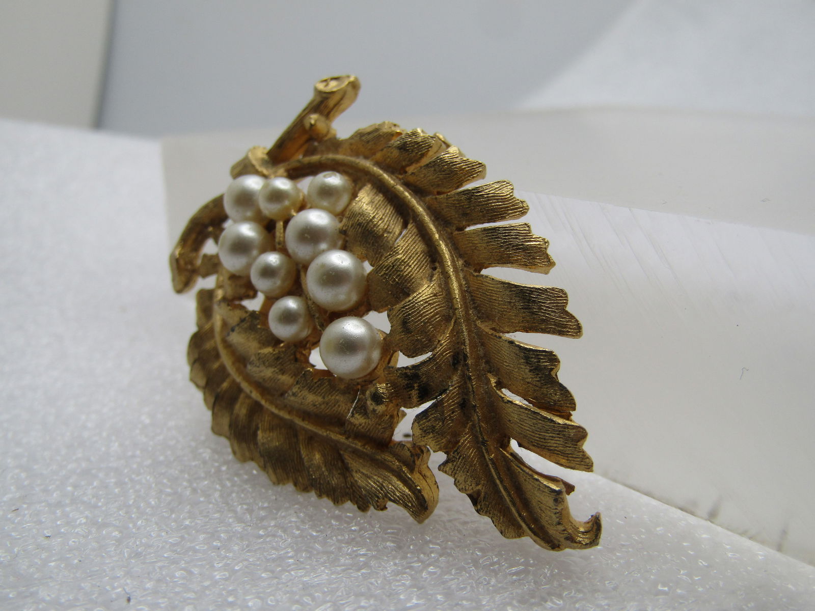 Vintage Curved Leaf Faux Pearl Brooch, 1960's - 2
