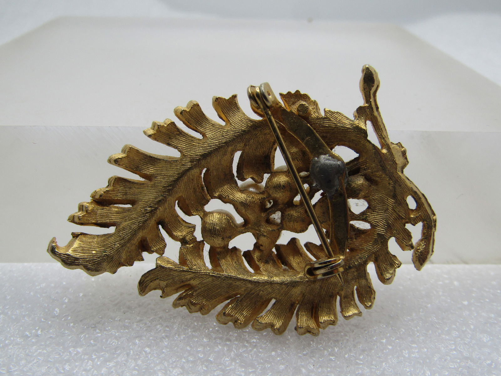 Vintage Curved Leaf Faux Pearl Brooch, 1960's - 4