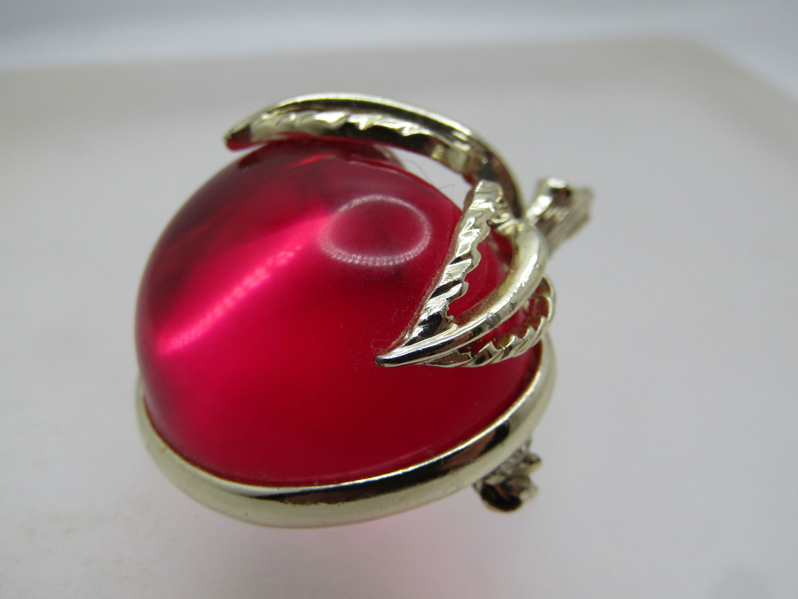 Vintage Red Lucite Cherry Brooch, Sarah Coventry, 1960's-1970's - 5