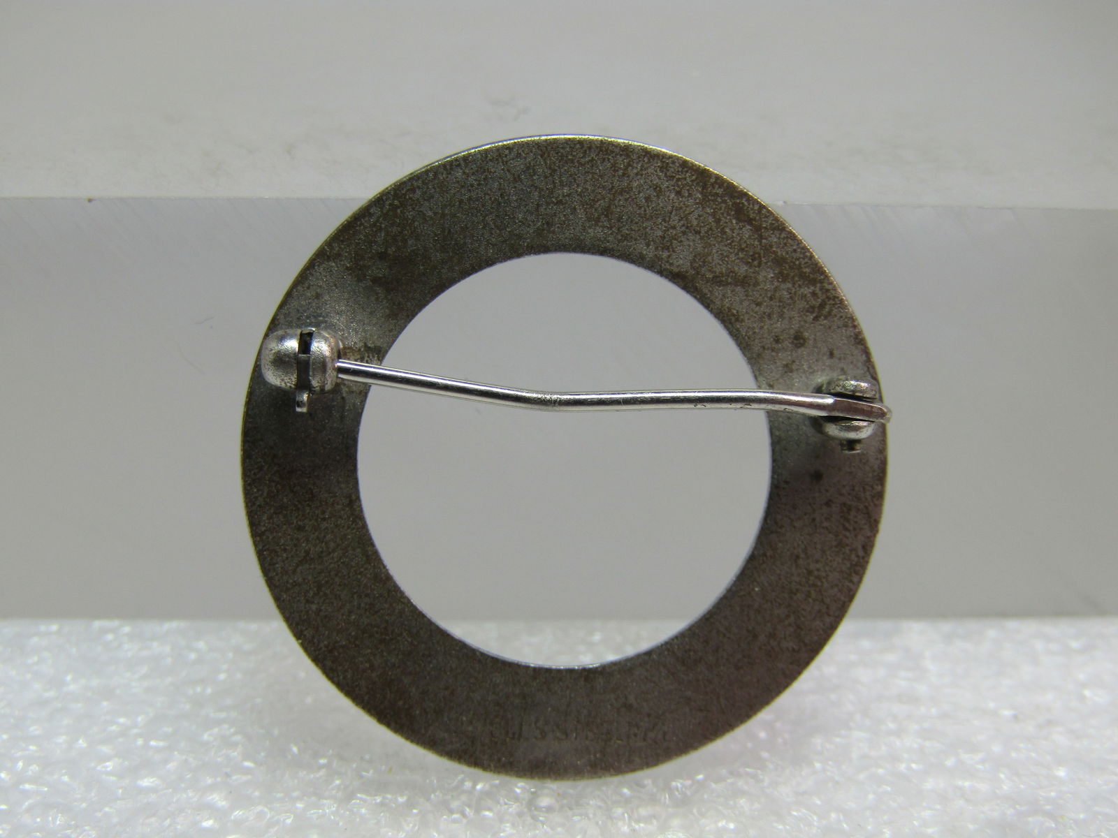 Vintage Sterling Floral Etched Brooch, Circle, Signed Wells, 1960's-1970's - 4