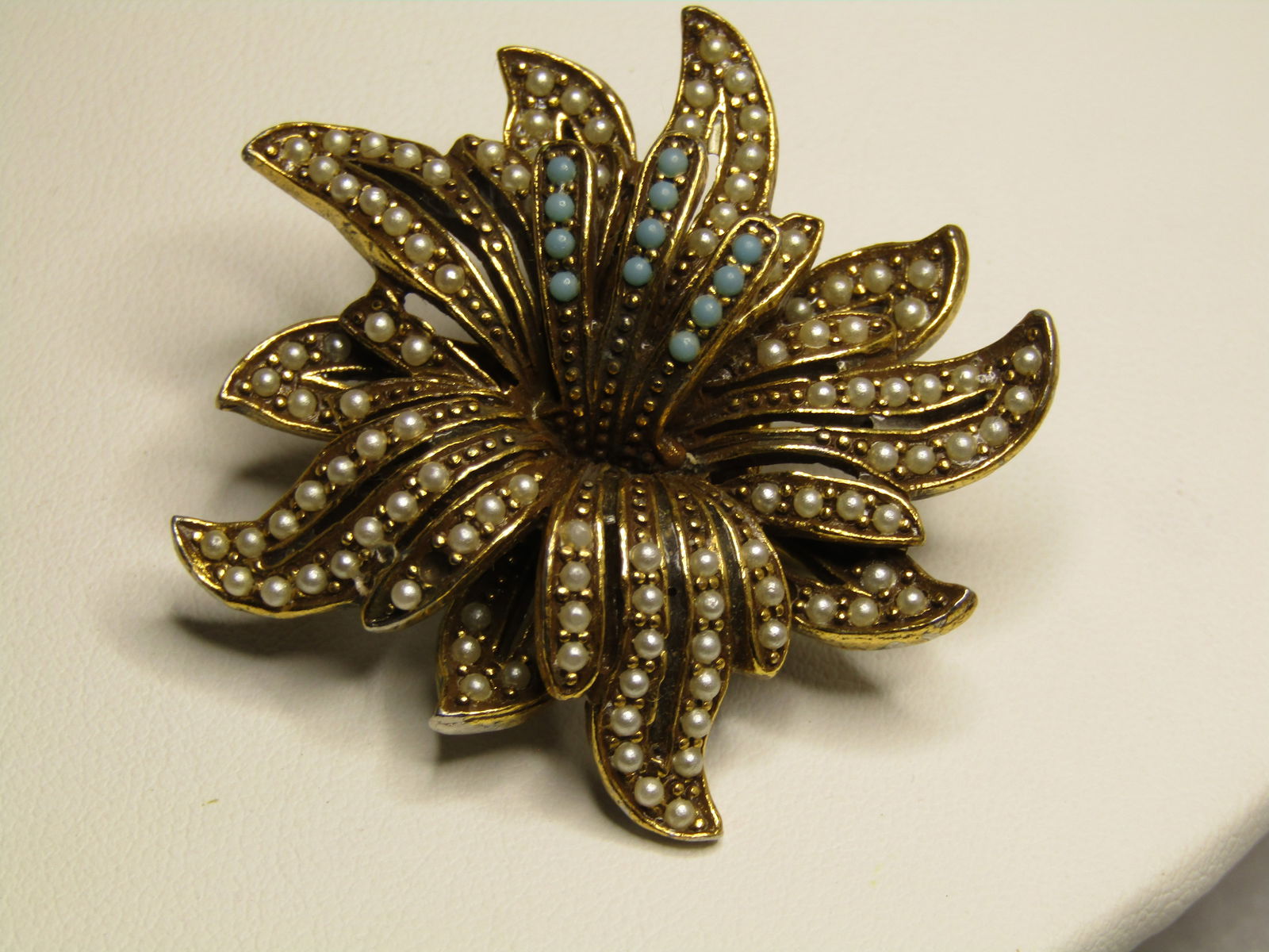 Vintage Floral Faux Pearl Turquoise Brooch, Florenza, 1950's - 3